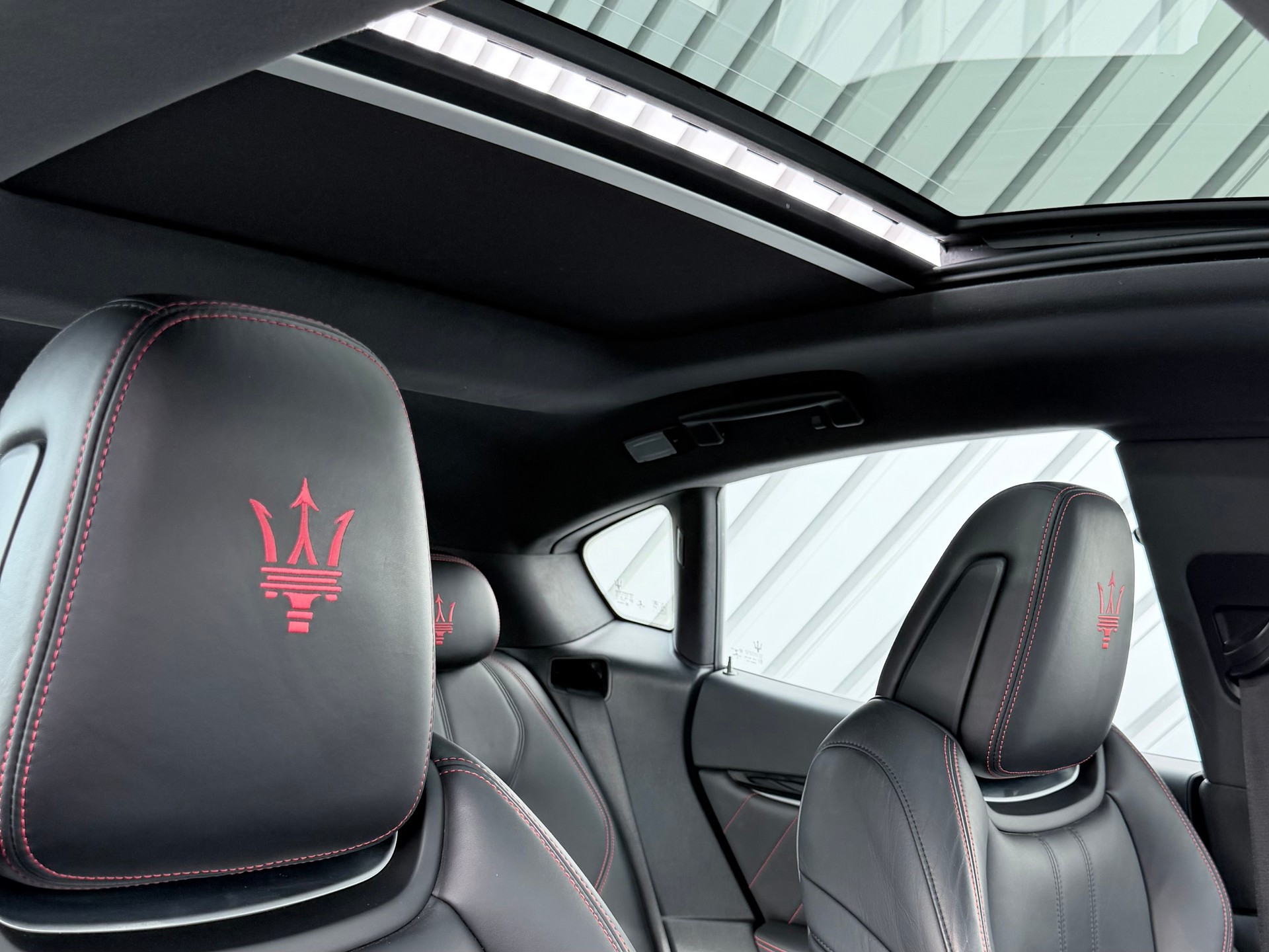MASERATI Levante S 3.0 V6 GranSport Automatica-image-8