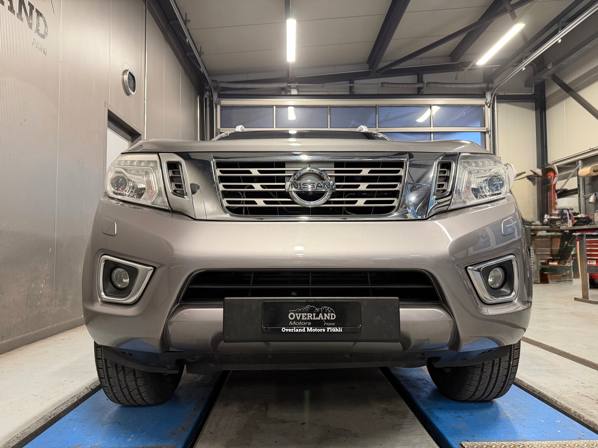 NISSAN Navara Double Cab Tekna 2.3 dCi 4WD Automatic-image-7