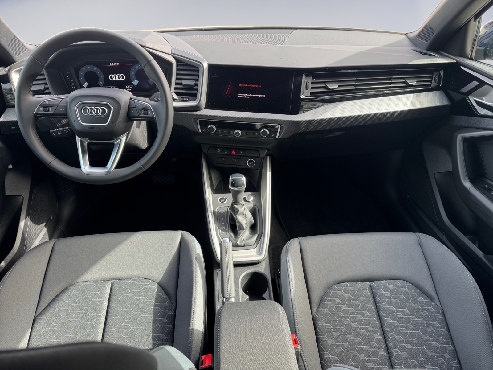 AUDI A1 Sportback 30 TFSI Attraction S-tronic-image-9