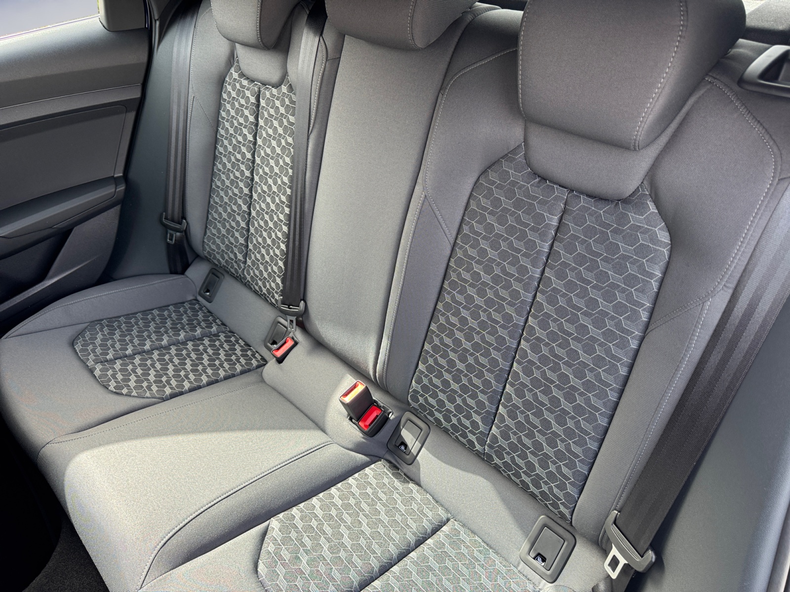 AUDI A1 Sportback 30 TFSI Attraction S-tronic-image-12