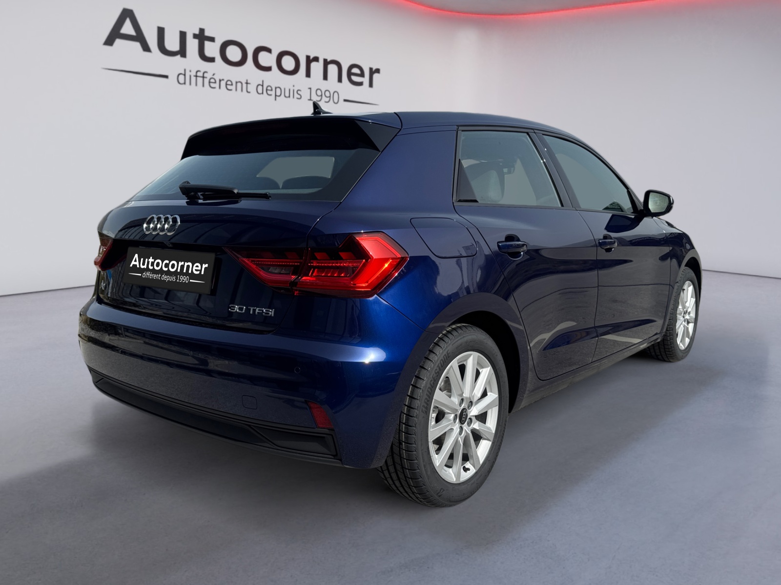 AUDI A1 Sportback 30 TFSI Attraction S-tronic-image-4