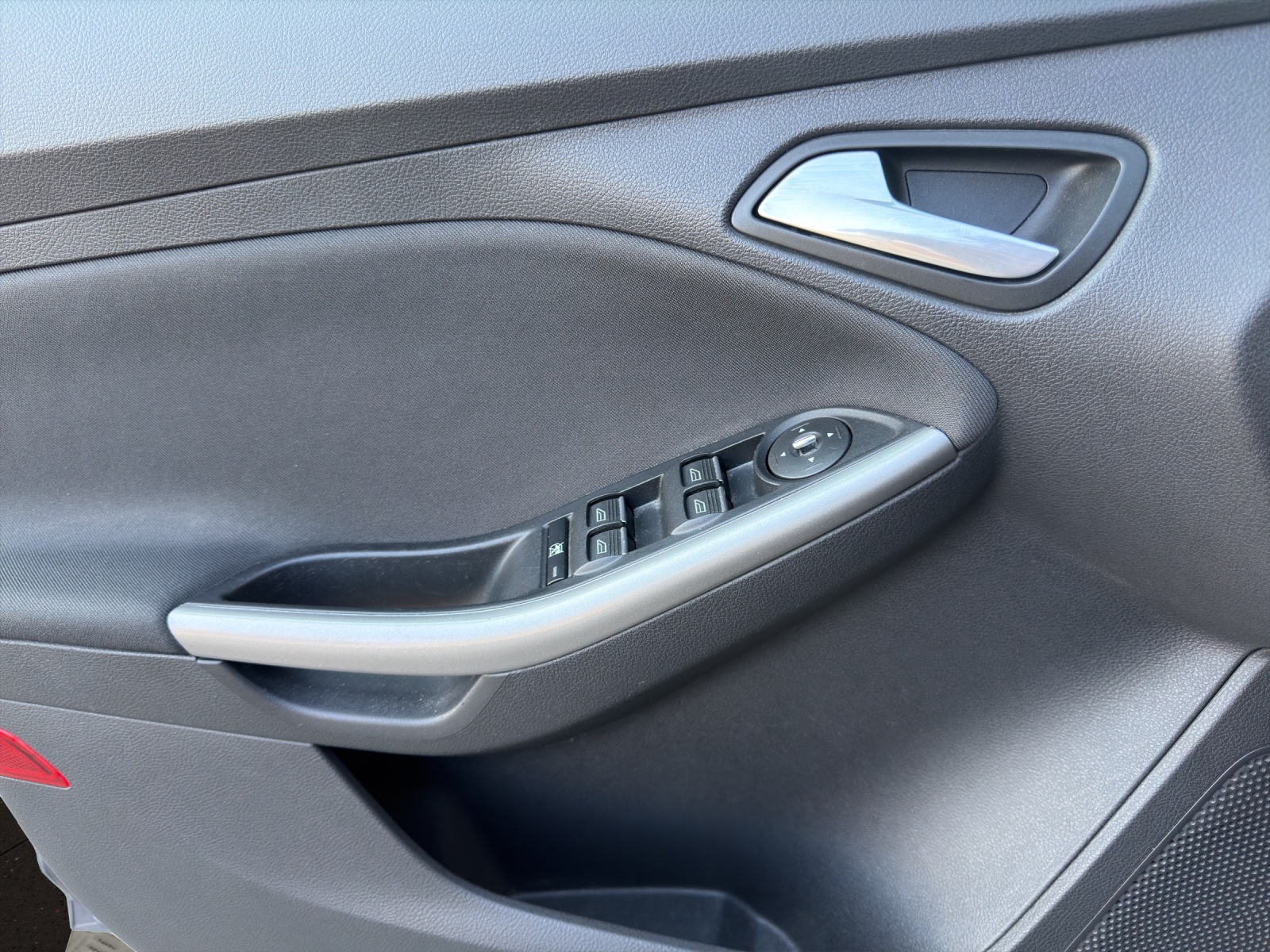 FORD Focus 1.0 SCTi Trend-image-11