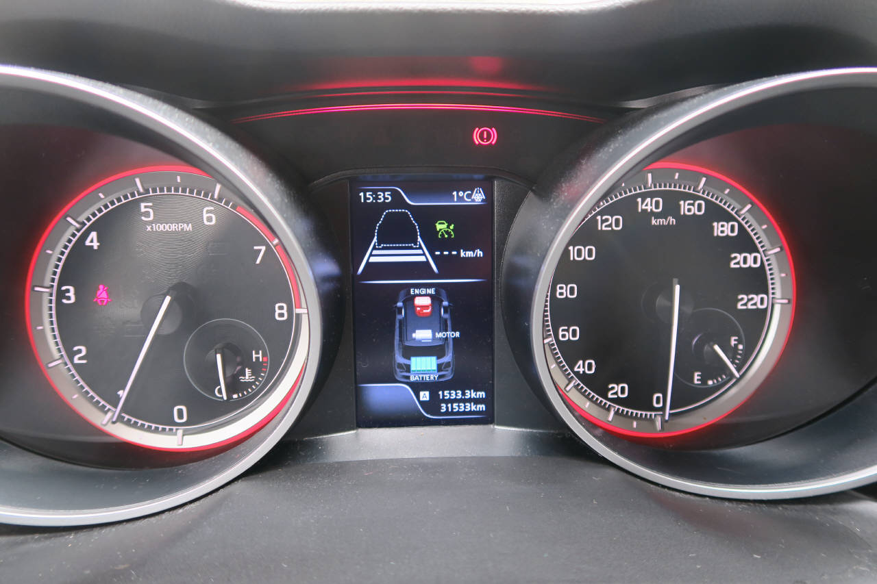 SUZUKI Swift 1.2 Compact Top Hybrid 4x4-image-6