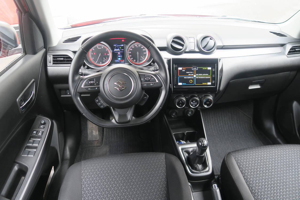 SUZUKI Swift 1.2 Compact Top Hybrid 4x4-image-4