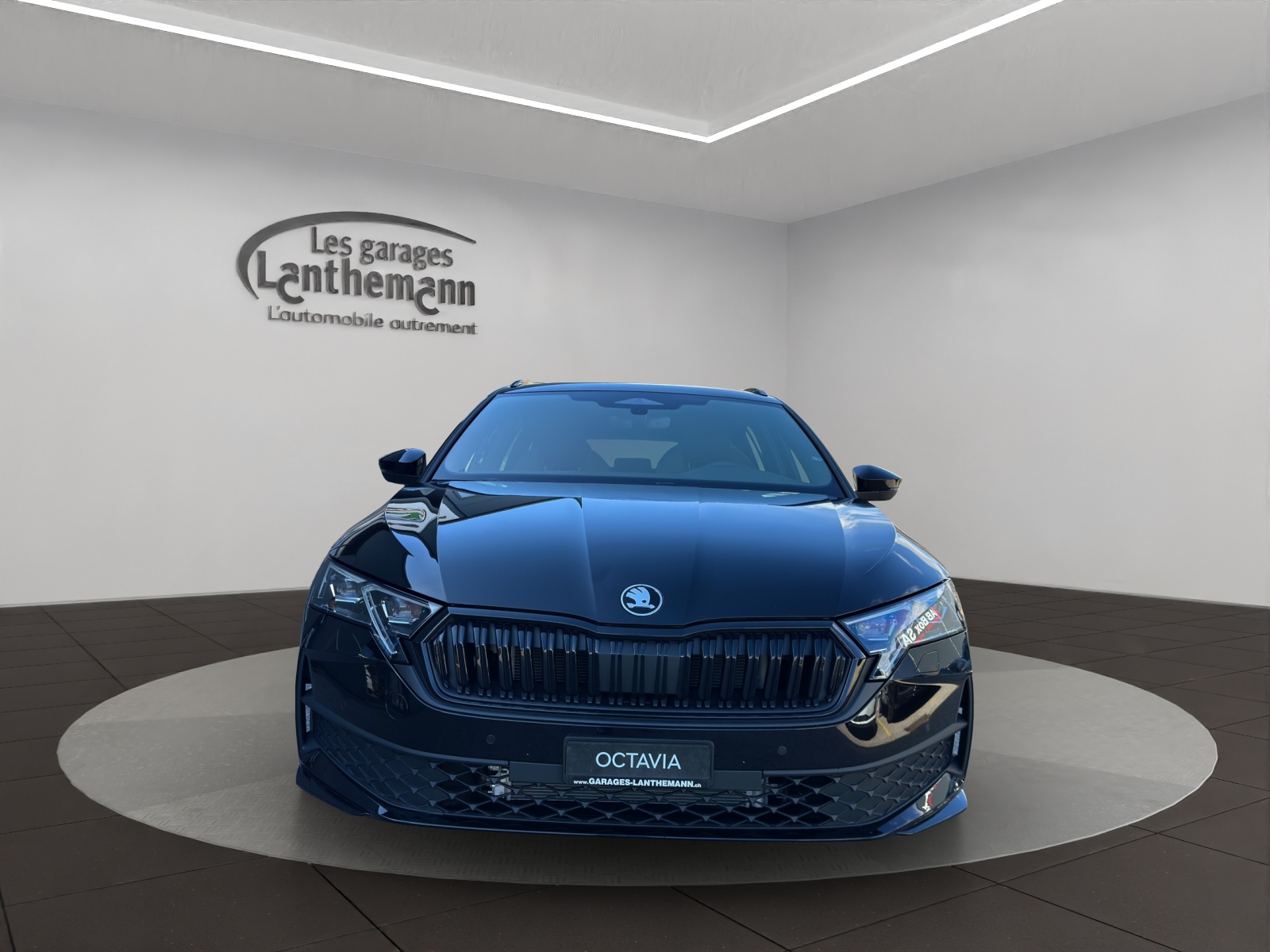 SKODA Octavia Combi 2.0 TSI DSG Dynamic 4x4-image-6