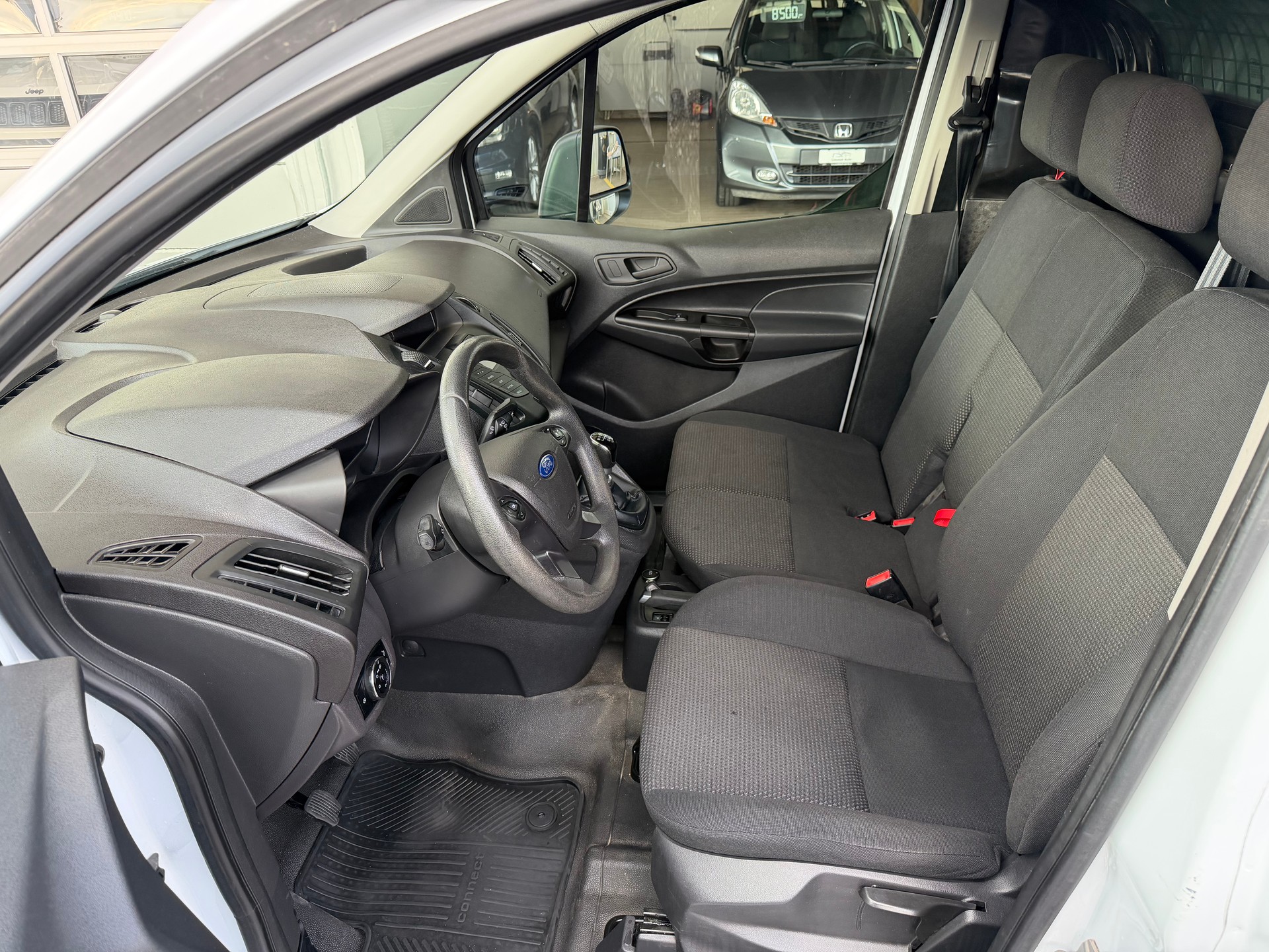FORD Transit Connect Van T200 1.0 EcoBoost Trend-image-8