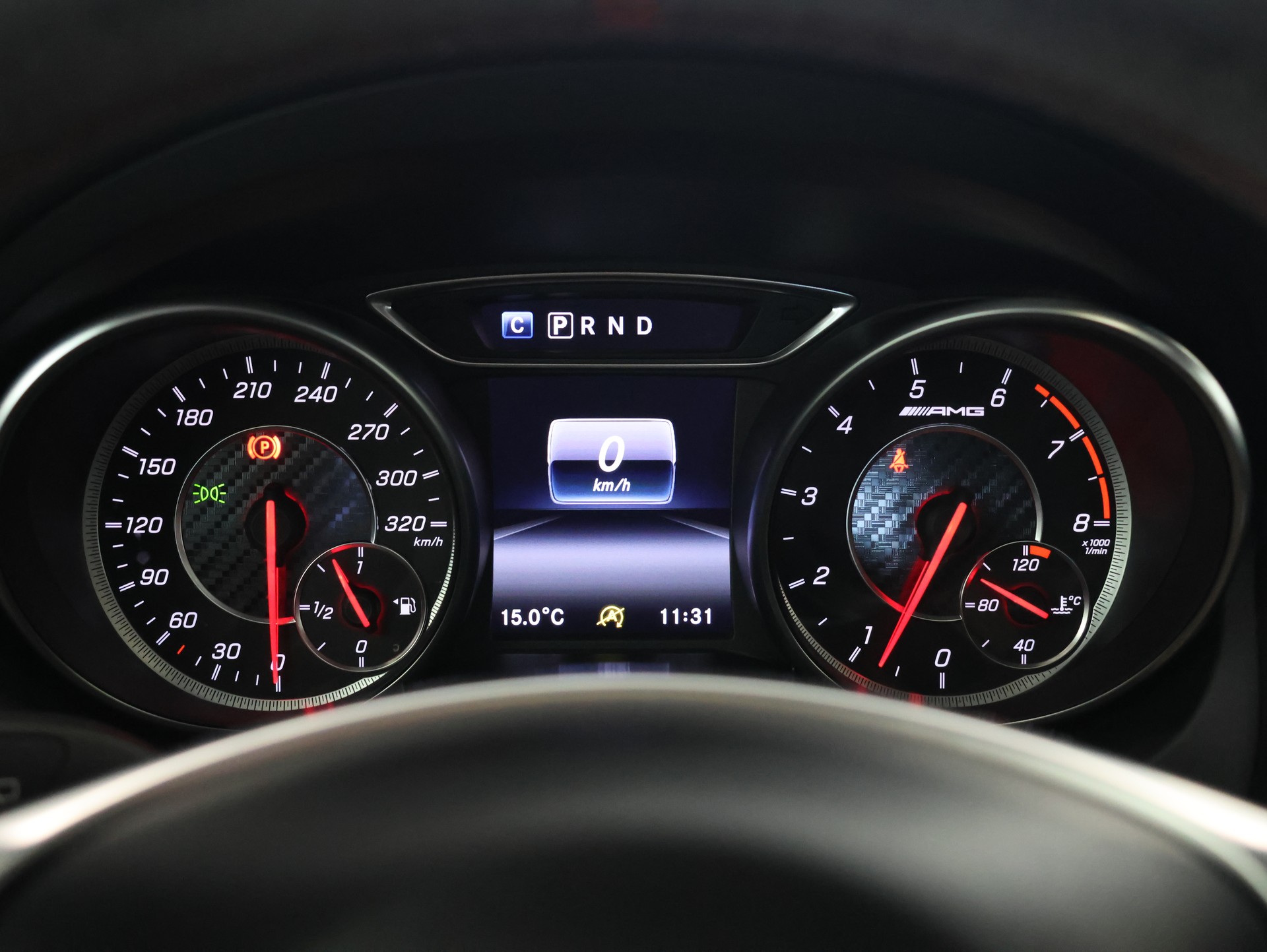 MERCEDES-BENZ GLA 45 AMG 4Matic 7G-DCT *360 Kamera* *Edition One* *Panoramadach*-image-23