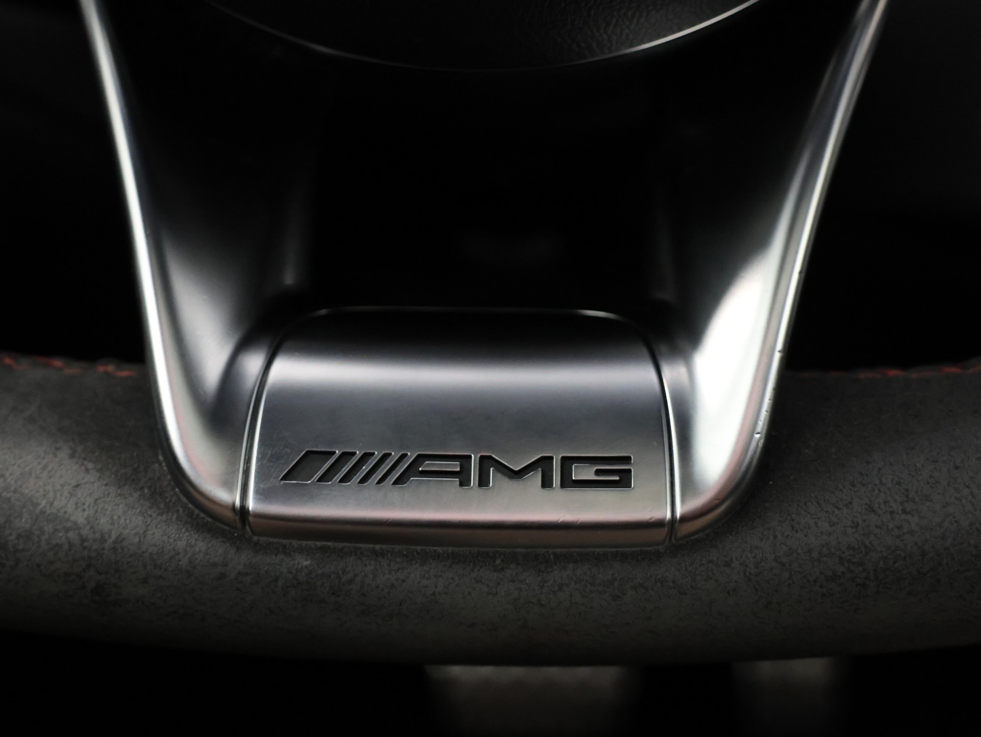 MERCEDES-BENZ GLA 45 AMG 4Matic 7G-DCT *360 Kamera* *Edition One* *Panoramadach*-image-22