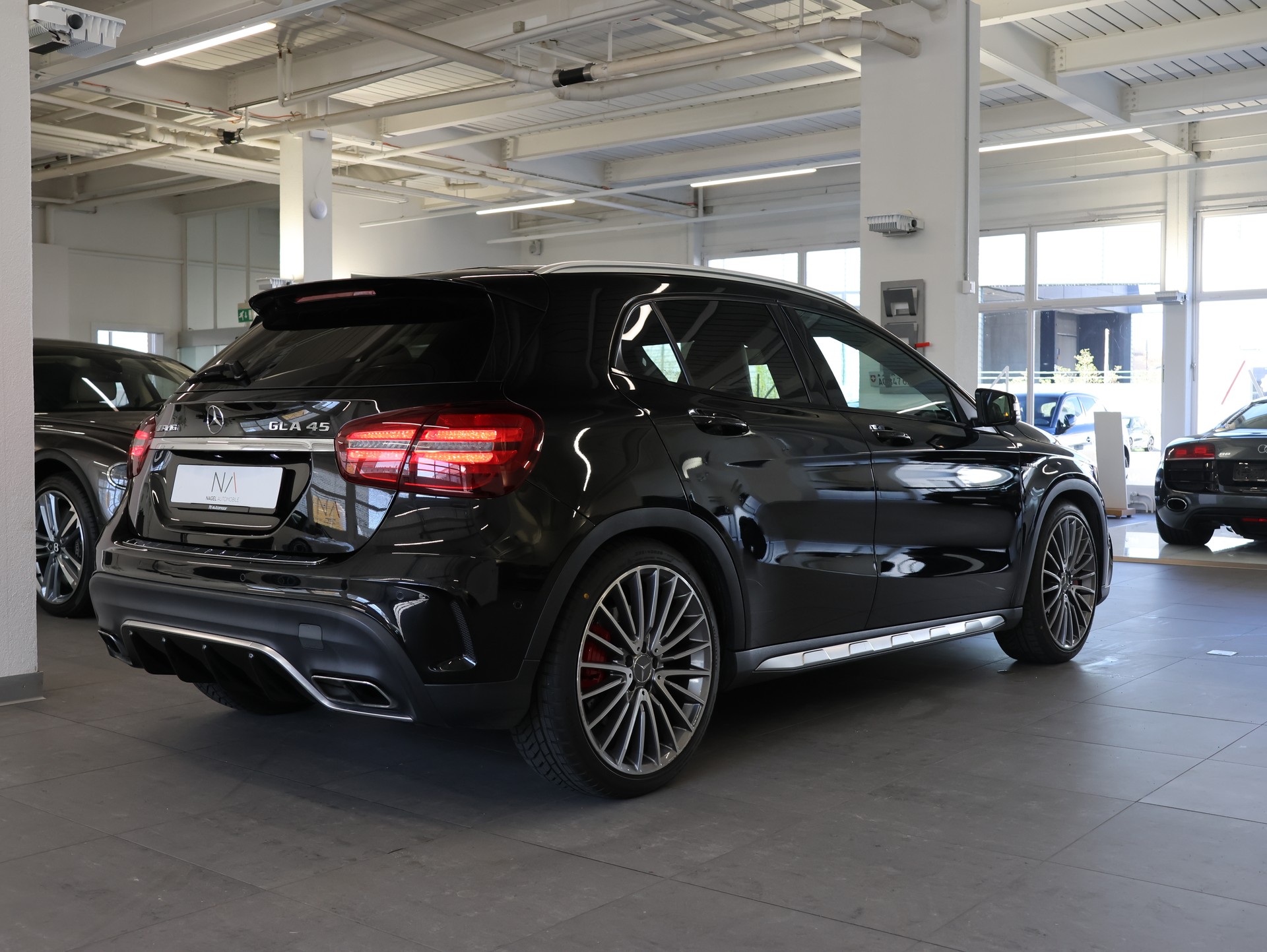 MERCEDES-BENZ GLA 45 AMG 4Matic 7G-DCT *360 Kamera* *Edition One* *Panoramadach*-image-5