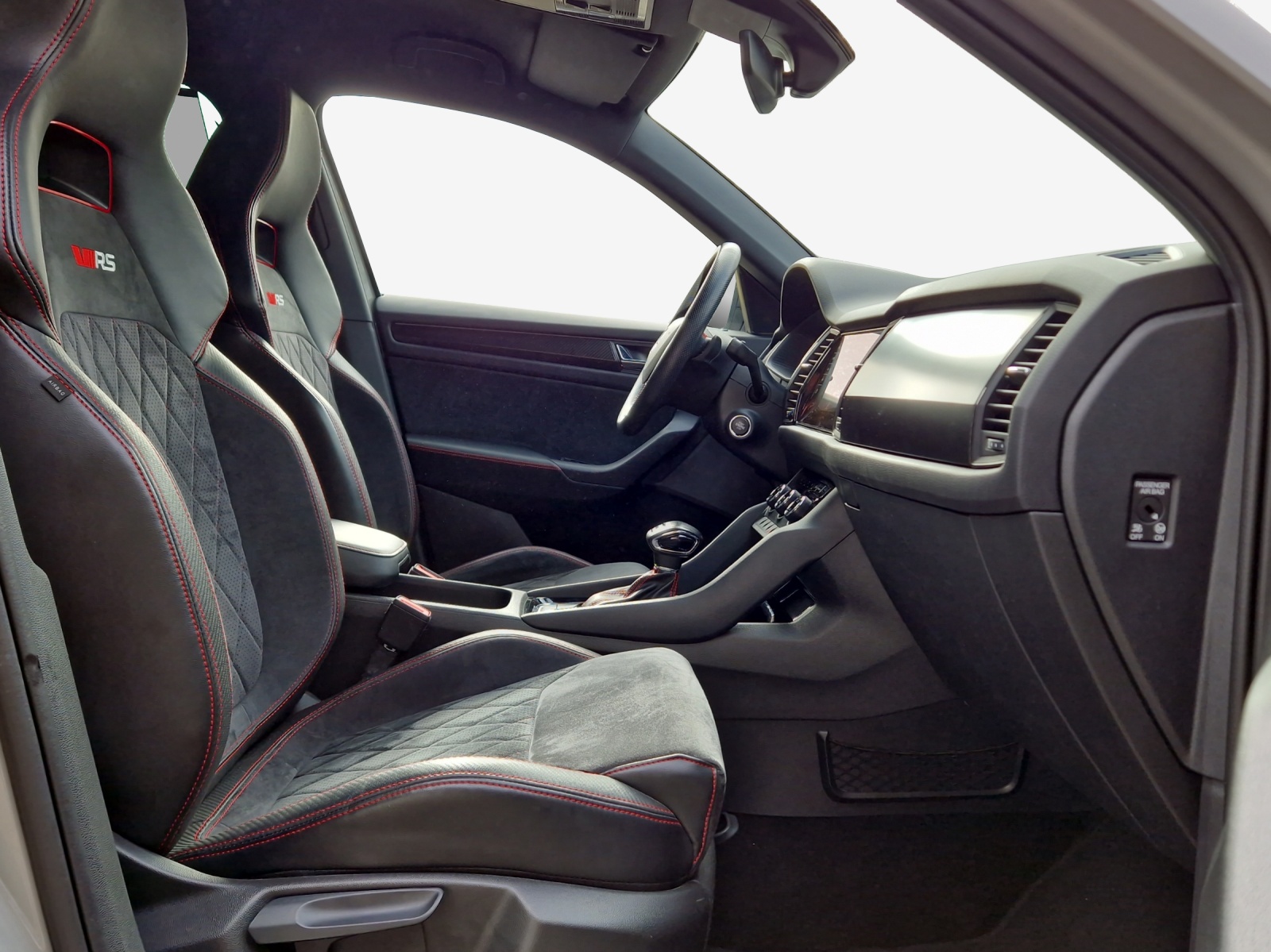 SKODA Kodiaq 2.0 Bi-TDI SCR RS 4x4 DSG-image-14