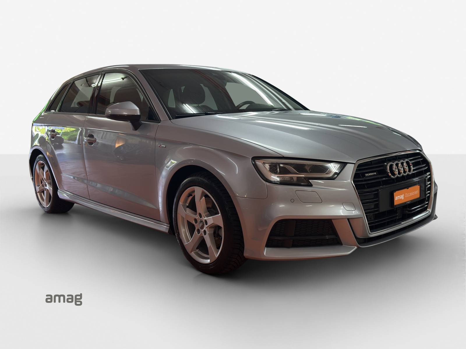 AUDI A3 Sportback 40 TFSI Sport quattro S-tronic-image-5