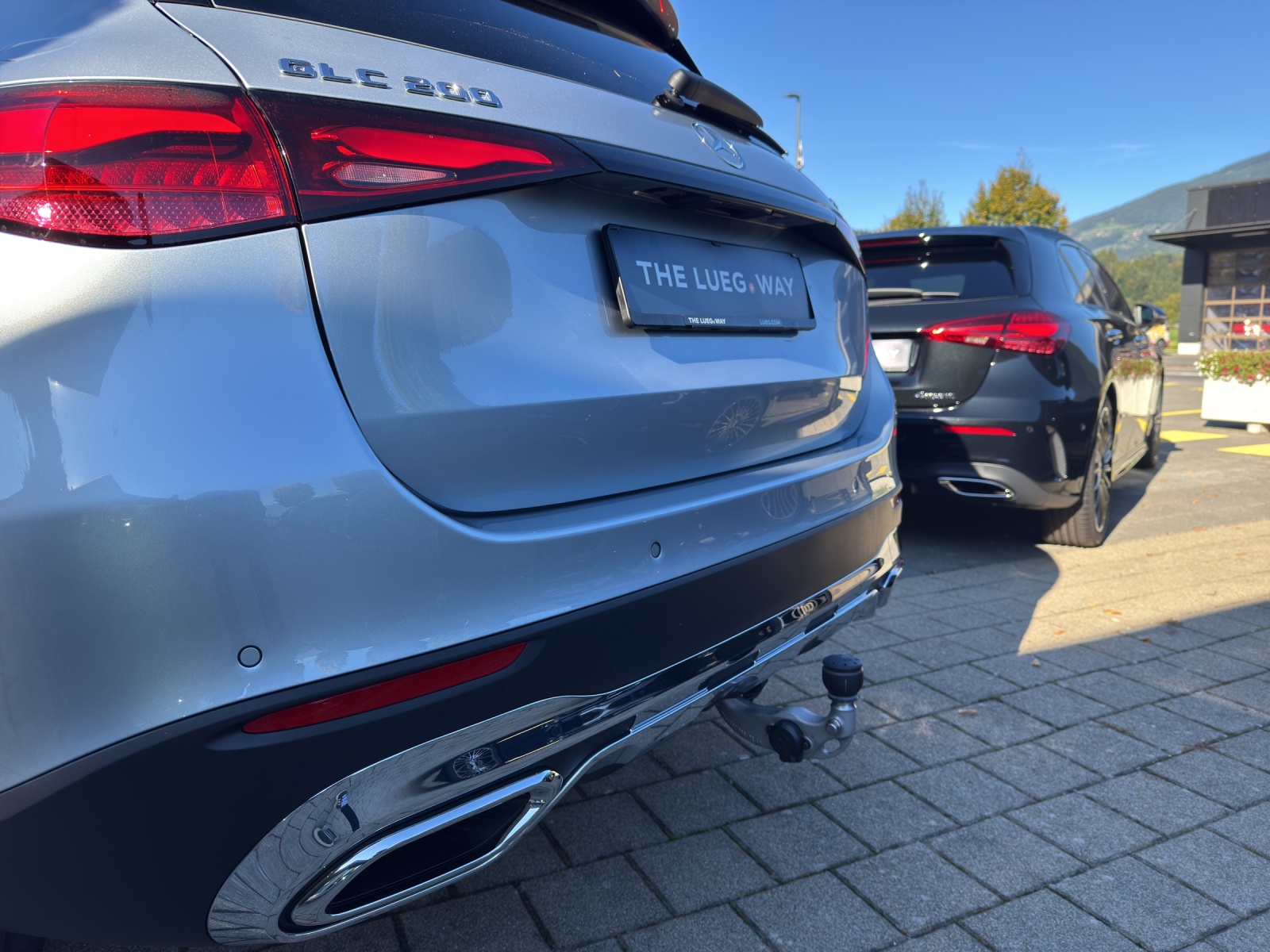 MERCEDES-BENZ GLC 200-image-11