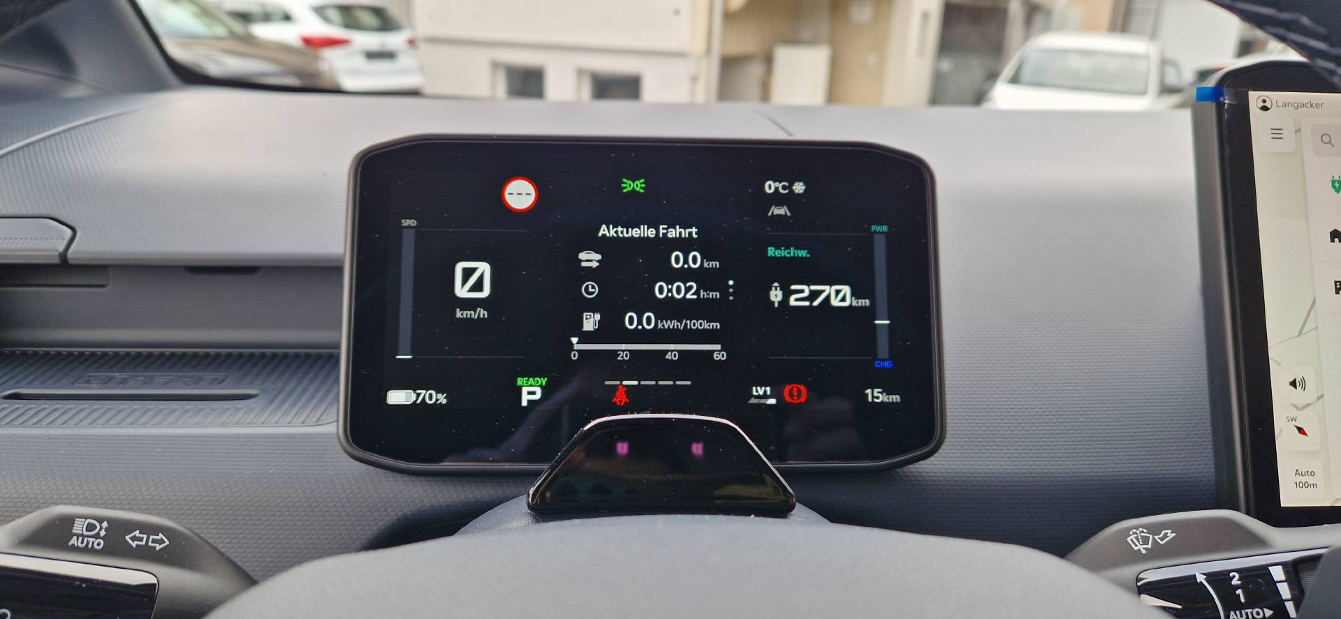KIA PV5 Cargo 71.2 kWh Plus L2H1 3Door-image-10