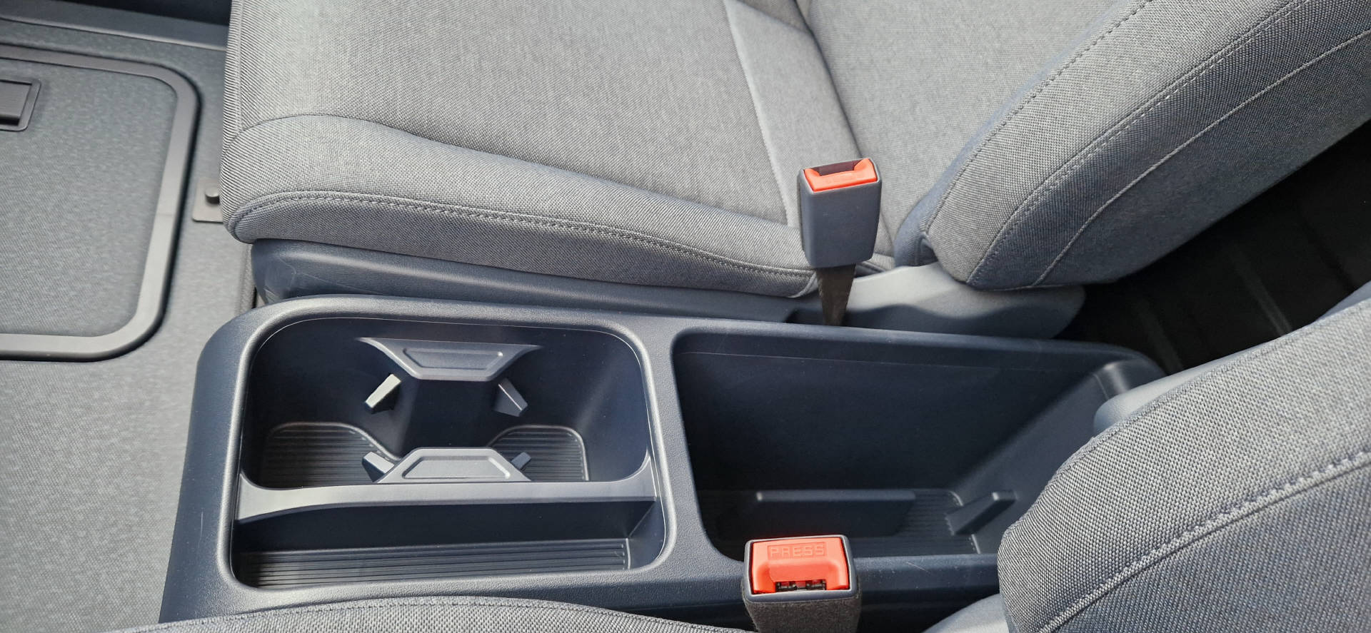 KIA PV5 Cargo 71.2 kWh Plus L2H1 3Door-image-9