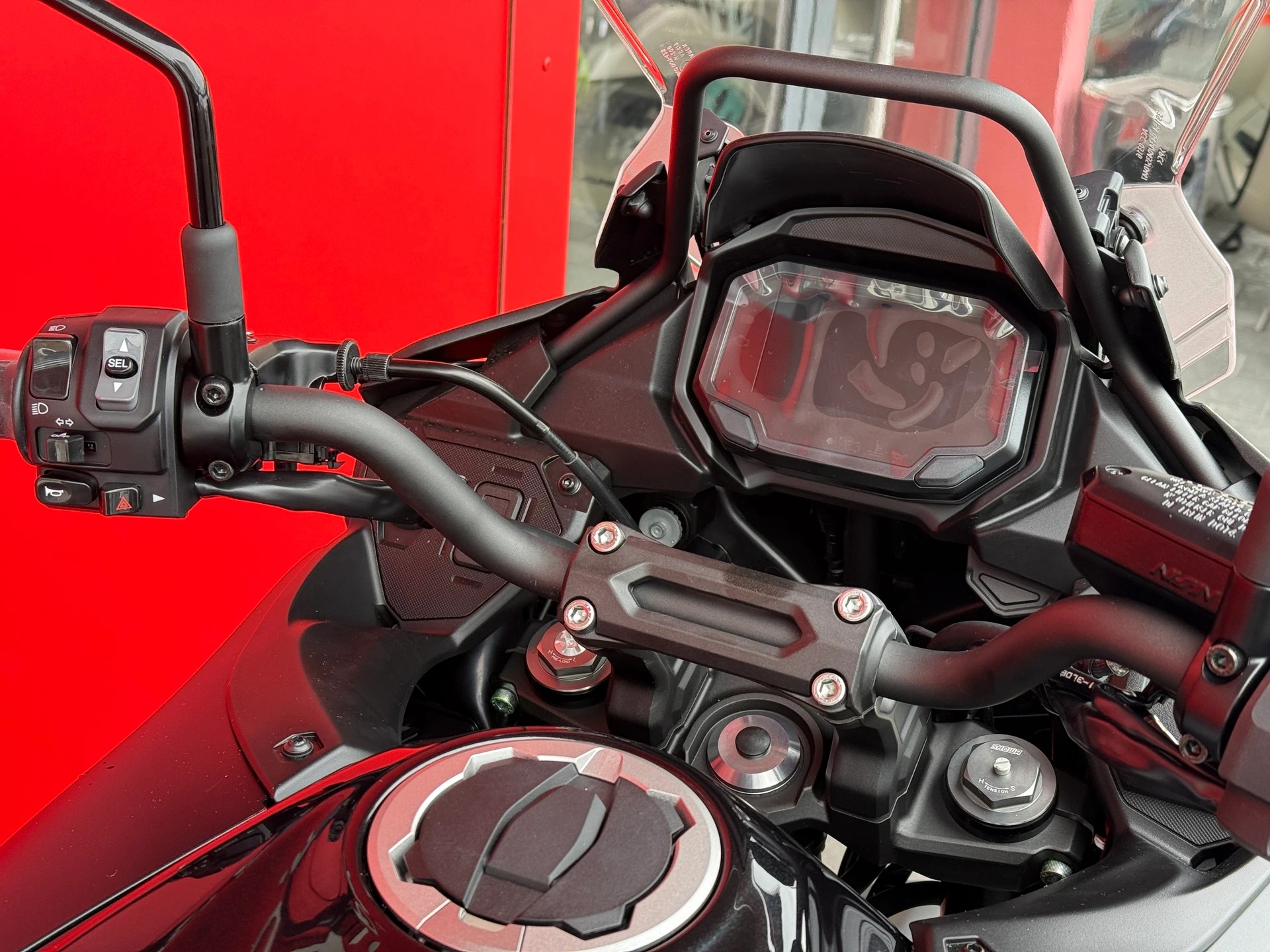 KAWASAKI Versys 650 (35kW)-showroom-element-3