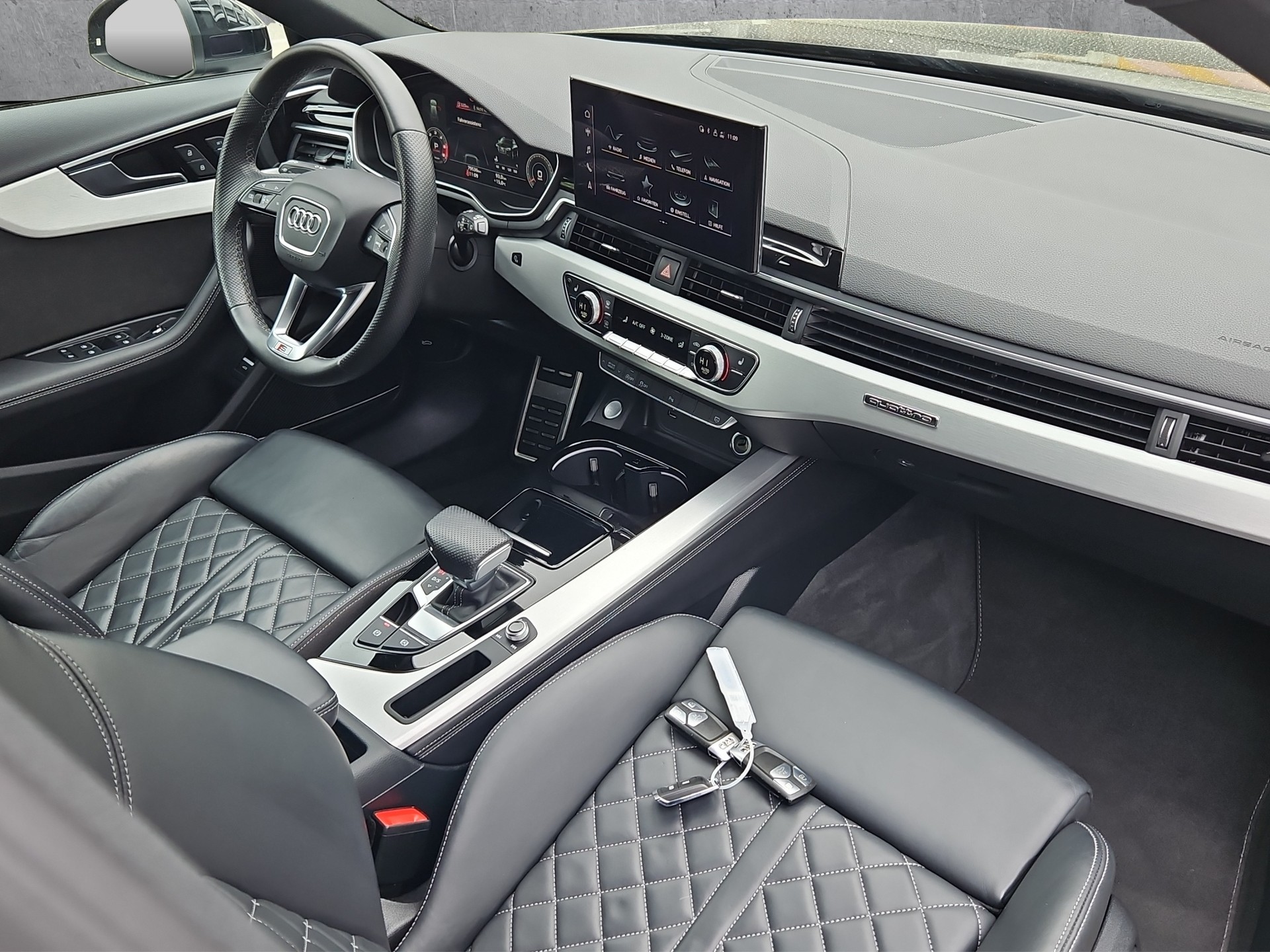 AUDI A4 Avant 50 TDI S line quattro tiptronic-image-14