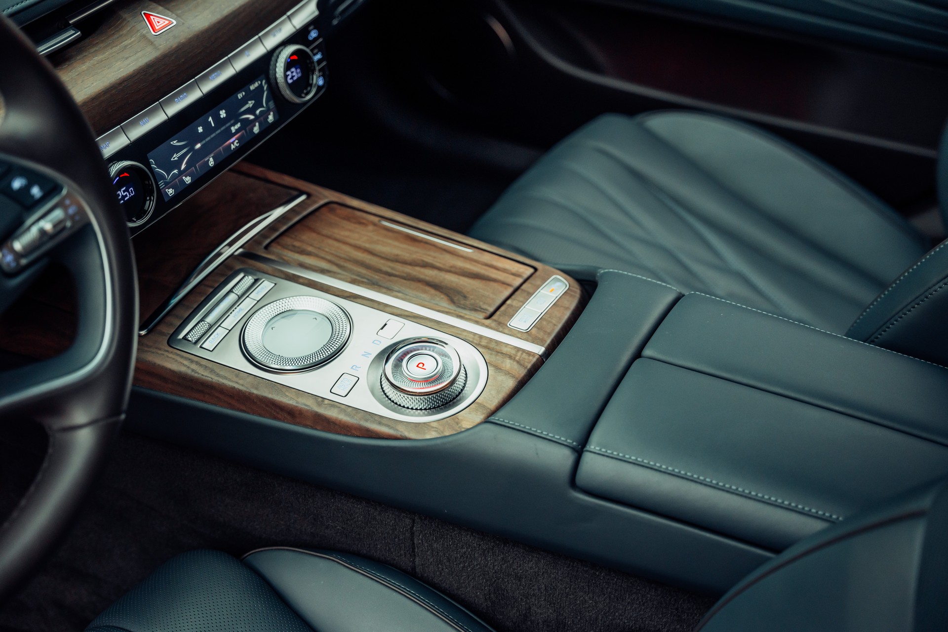GENESIS G80 Electrificed Luxury 87,2kWh AWD-image-13