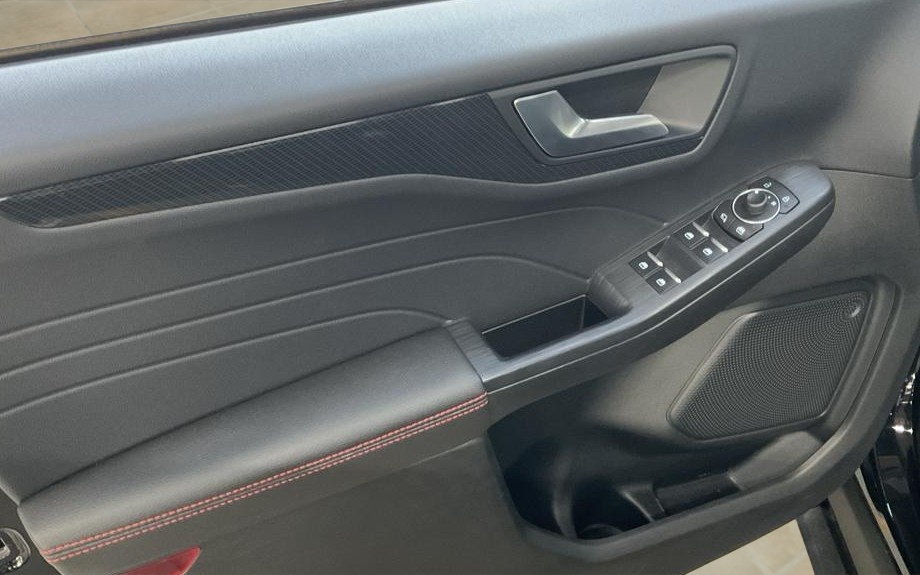 FORD Kuga 2.5 PHEV ST-Line X 2WD-image-12