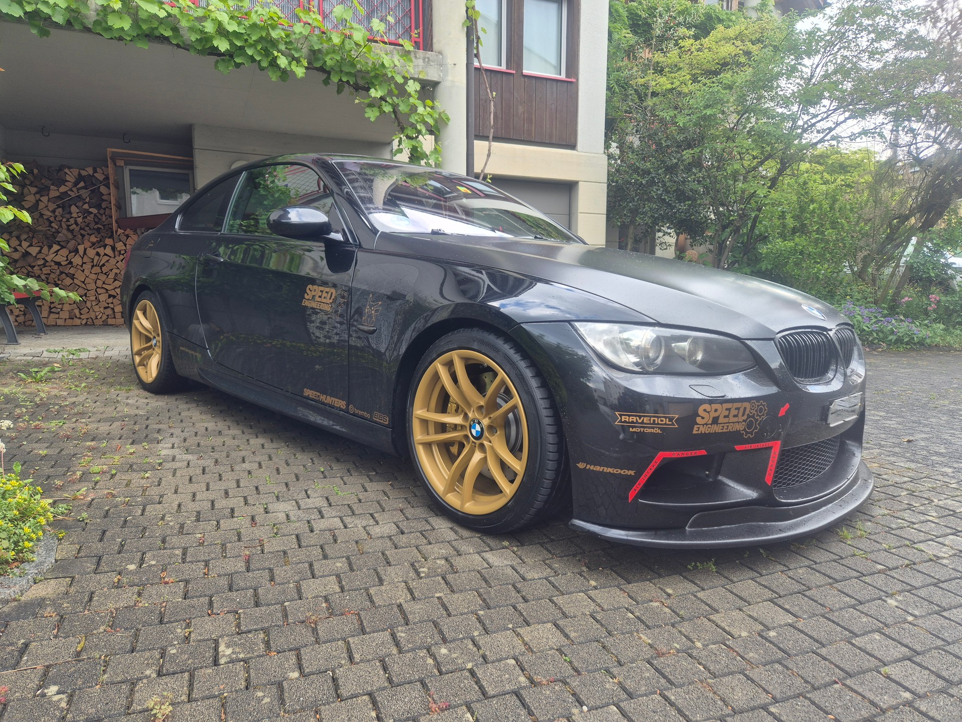 BMW 335i-image-2
