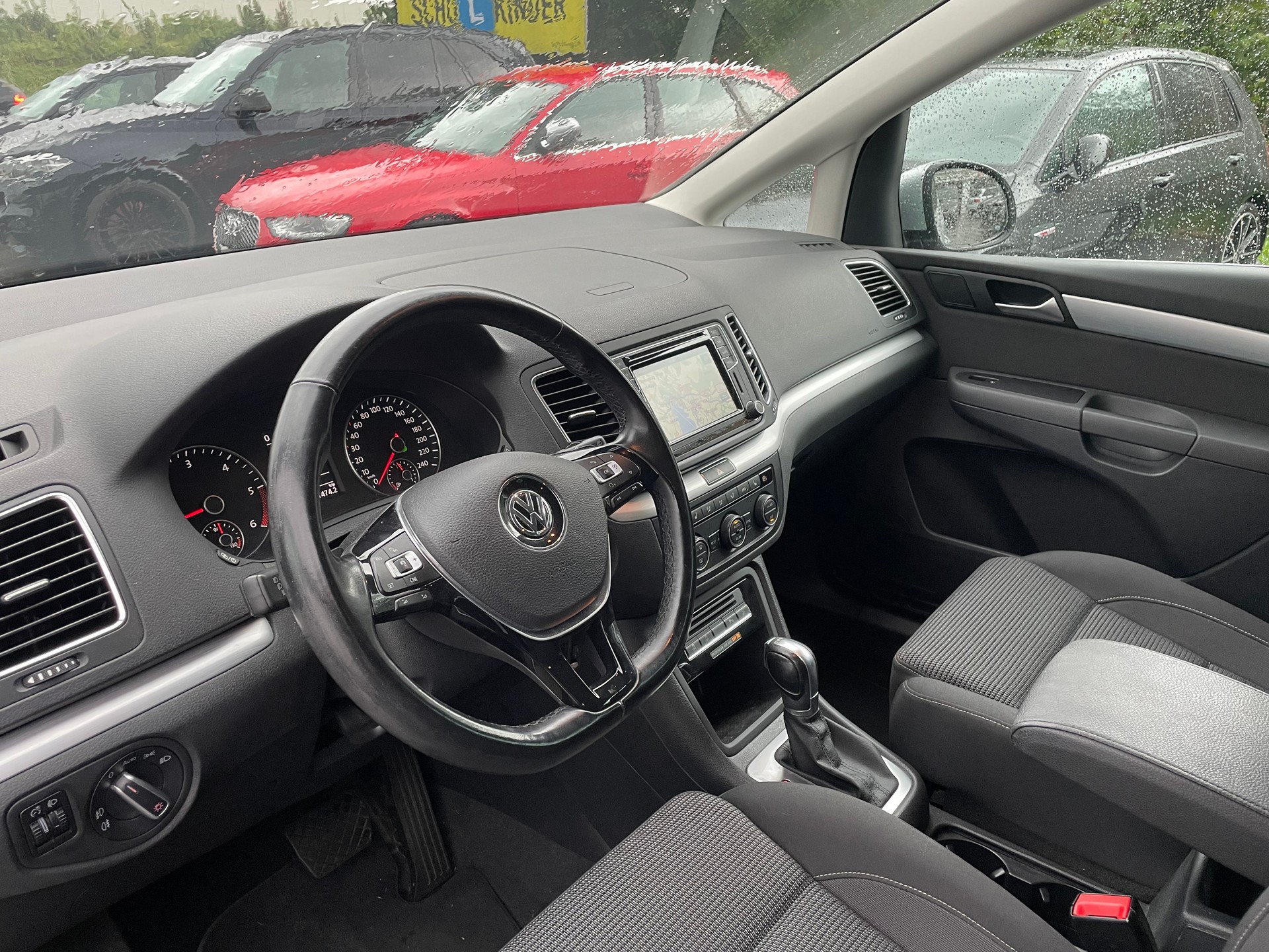 VW Sharan 2.0 TDI BMT Comfortline DSG-image-4