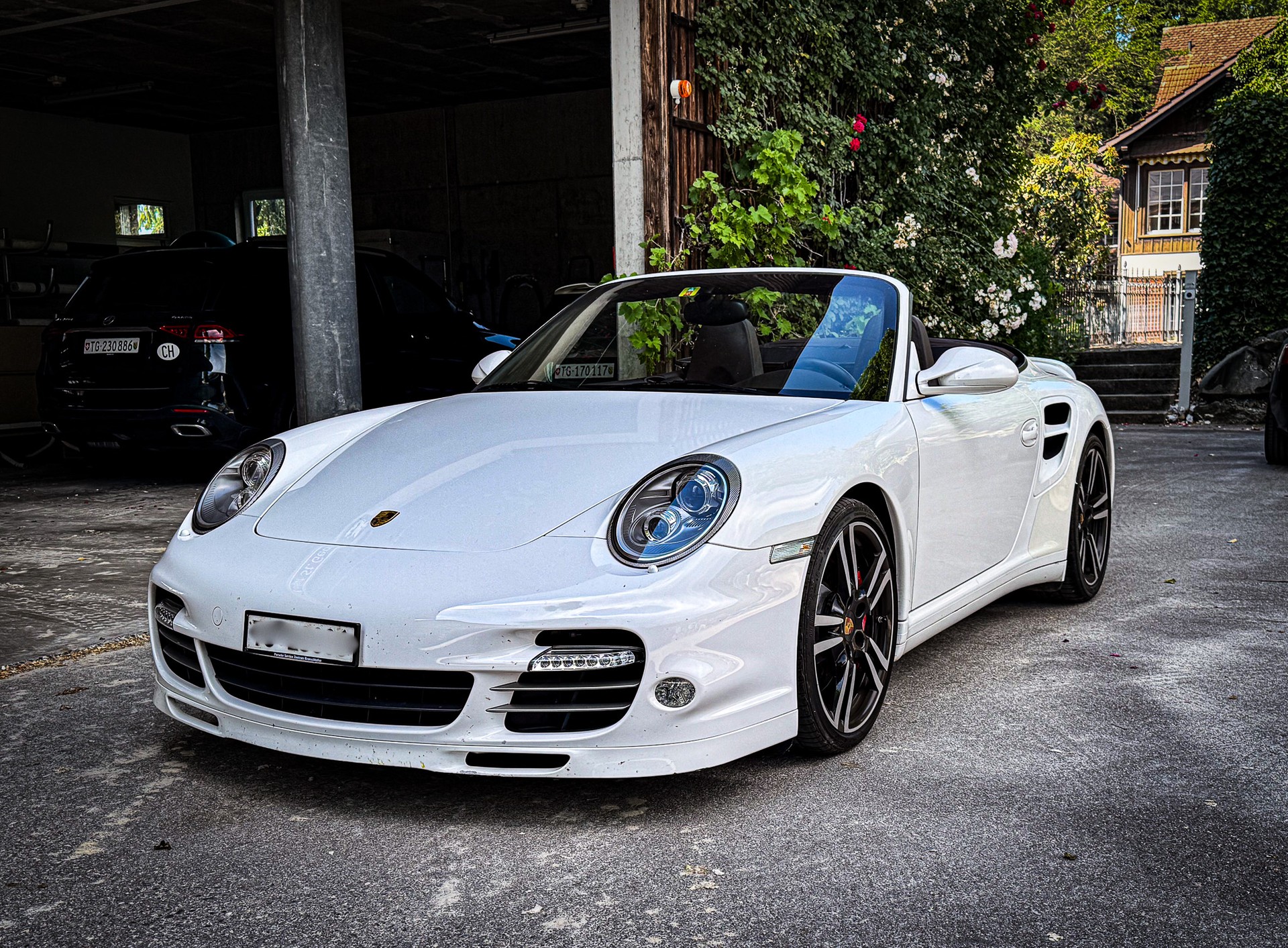 PORSCHE 911 Cabrio Turbo PDK-image-4