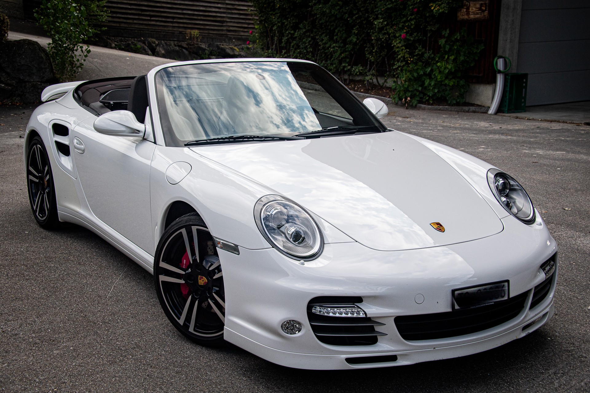 PORSCHE 911 Cabrio Turbo PDK-image-1
