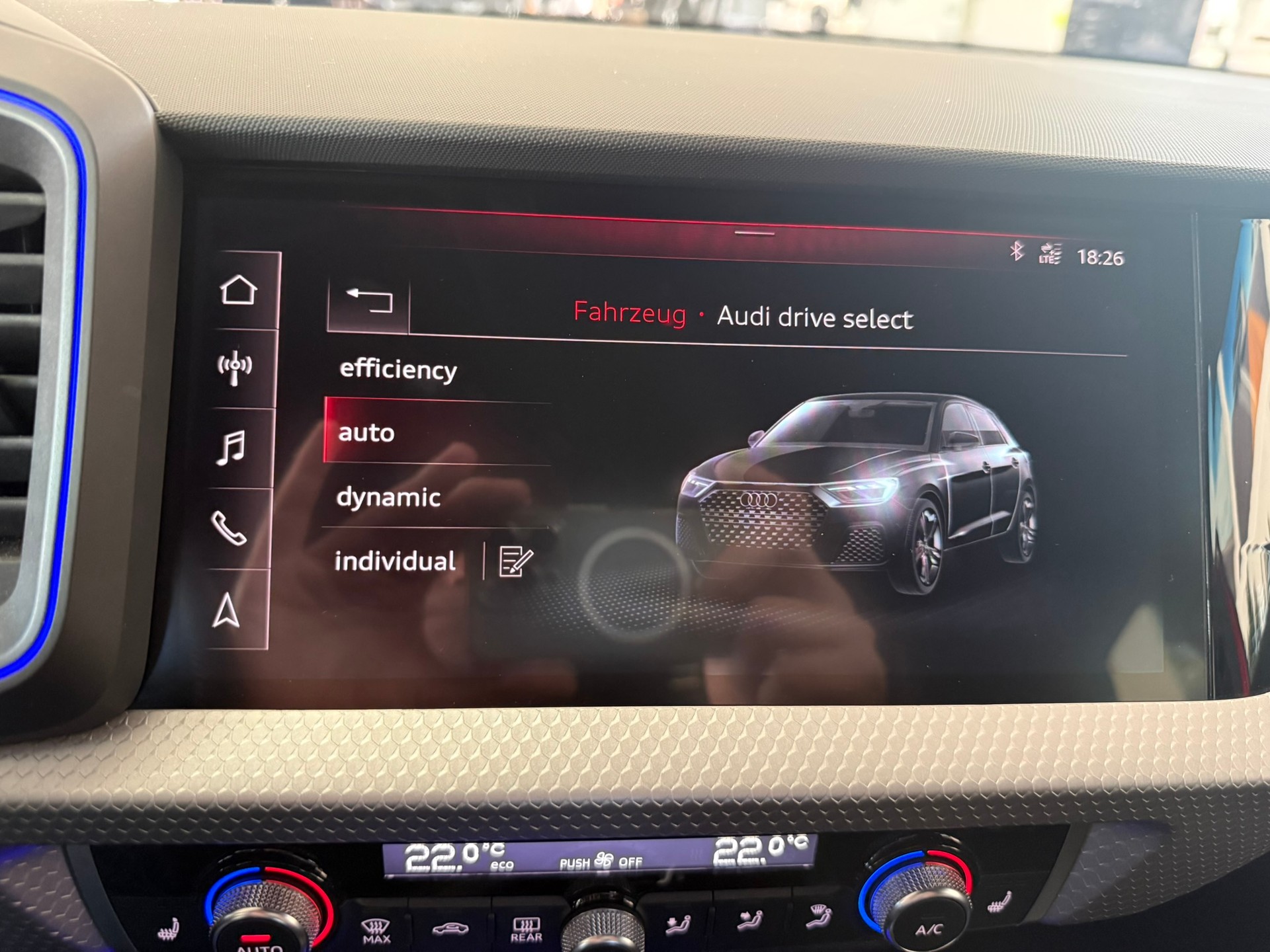 AUDI A1 Sportback 40 TFSI S Line S-tronic, edition one, 8-fach bereift-image-20