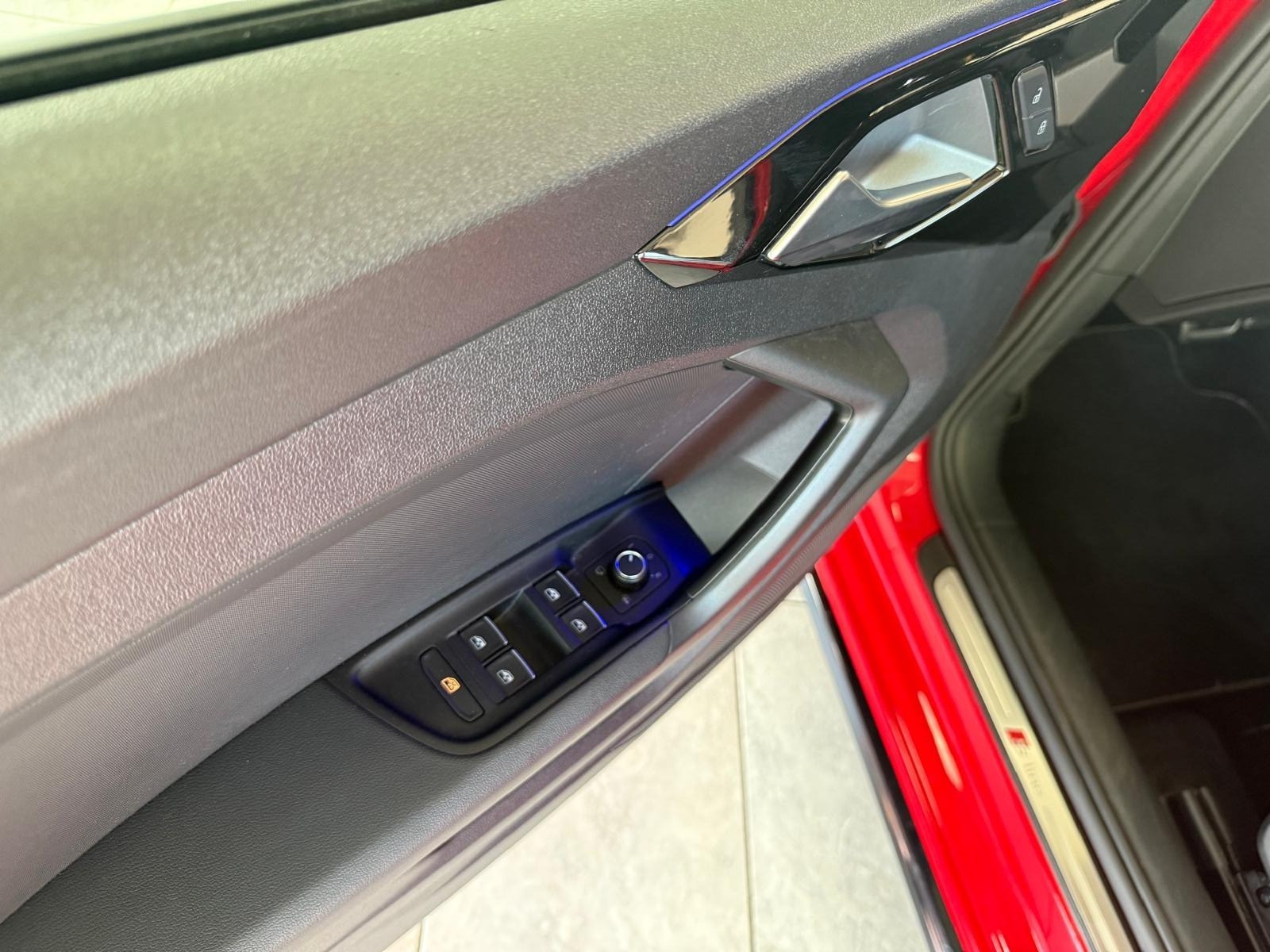 AUDI A1 Sportback 40 TFSI S Line S-tronic, edition one, 8-fach bereift-image-11