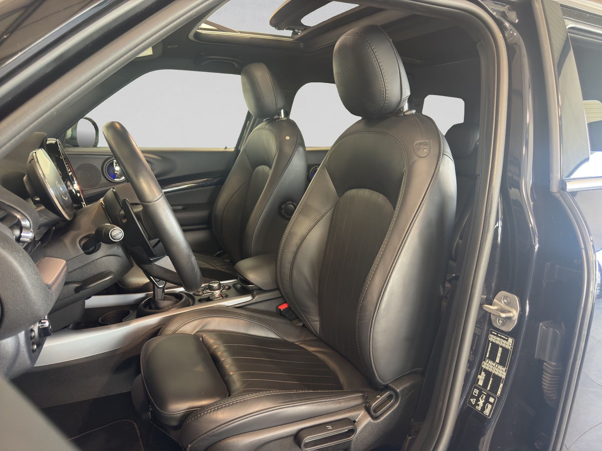 MINI Clubman Cooper S Trafalgar ALL4 Steptronic-image-15