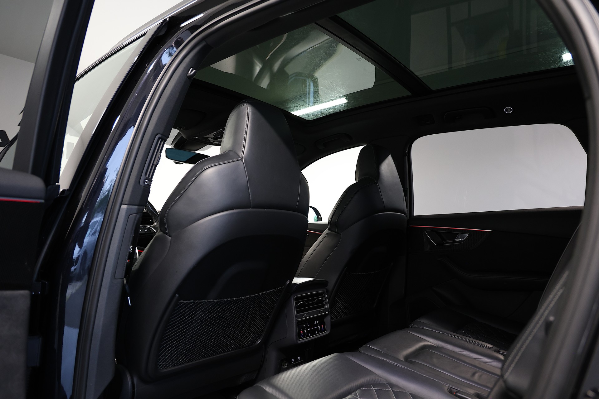 AUDI SQ7 4.0 TDI quattro tiptronic *VOLLAUSSTATTUNG*-image-20
