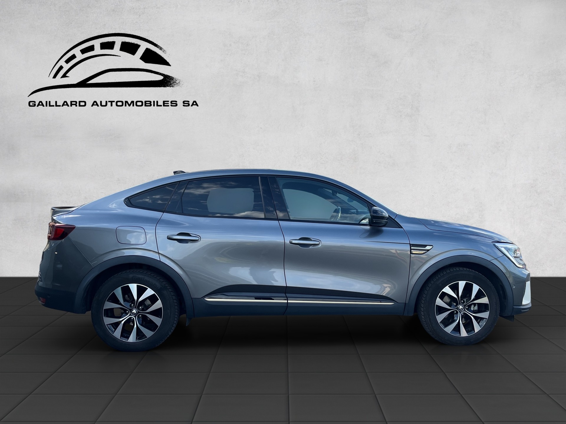 RENAULT Arkana 1.6 E-Tech Engineered-image-5