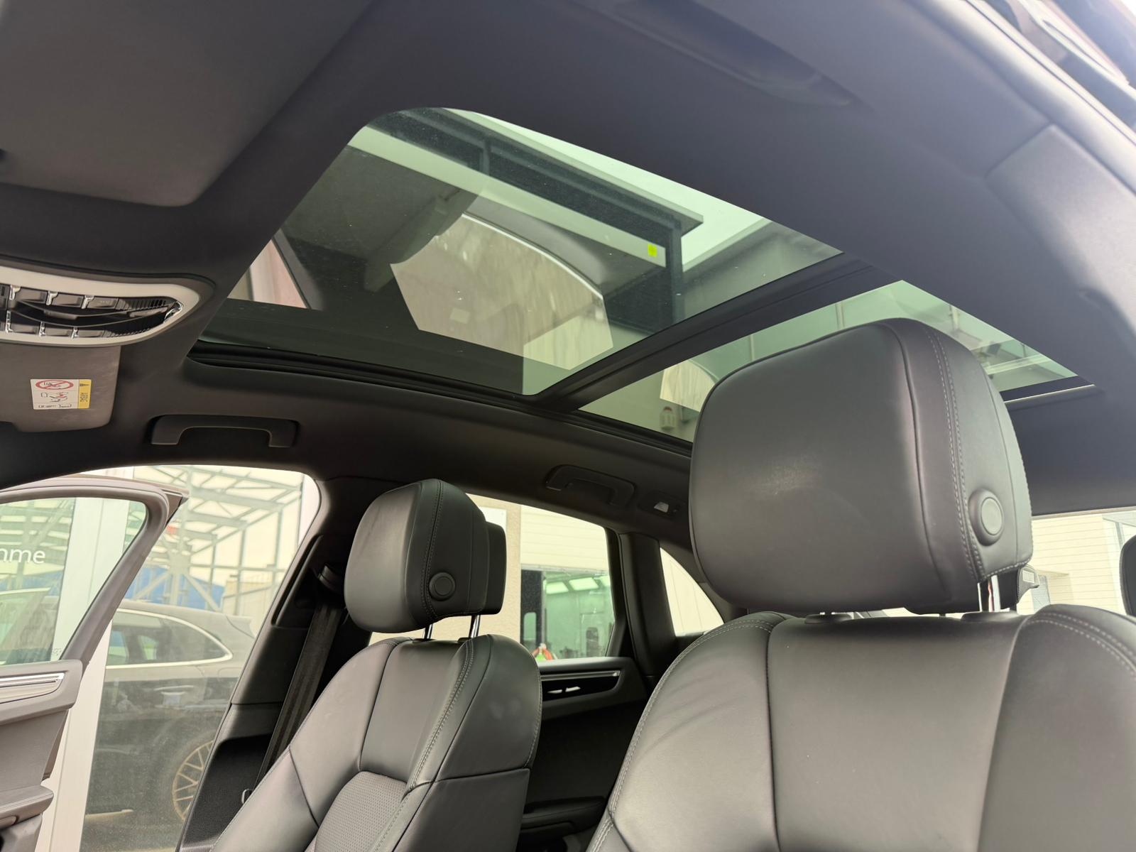 PORSCHE Macan S PDK-image-11