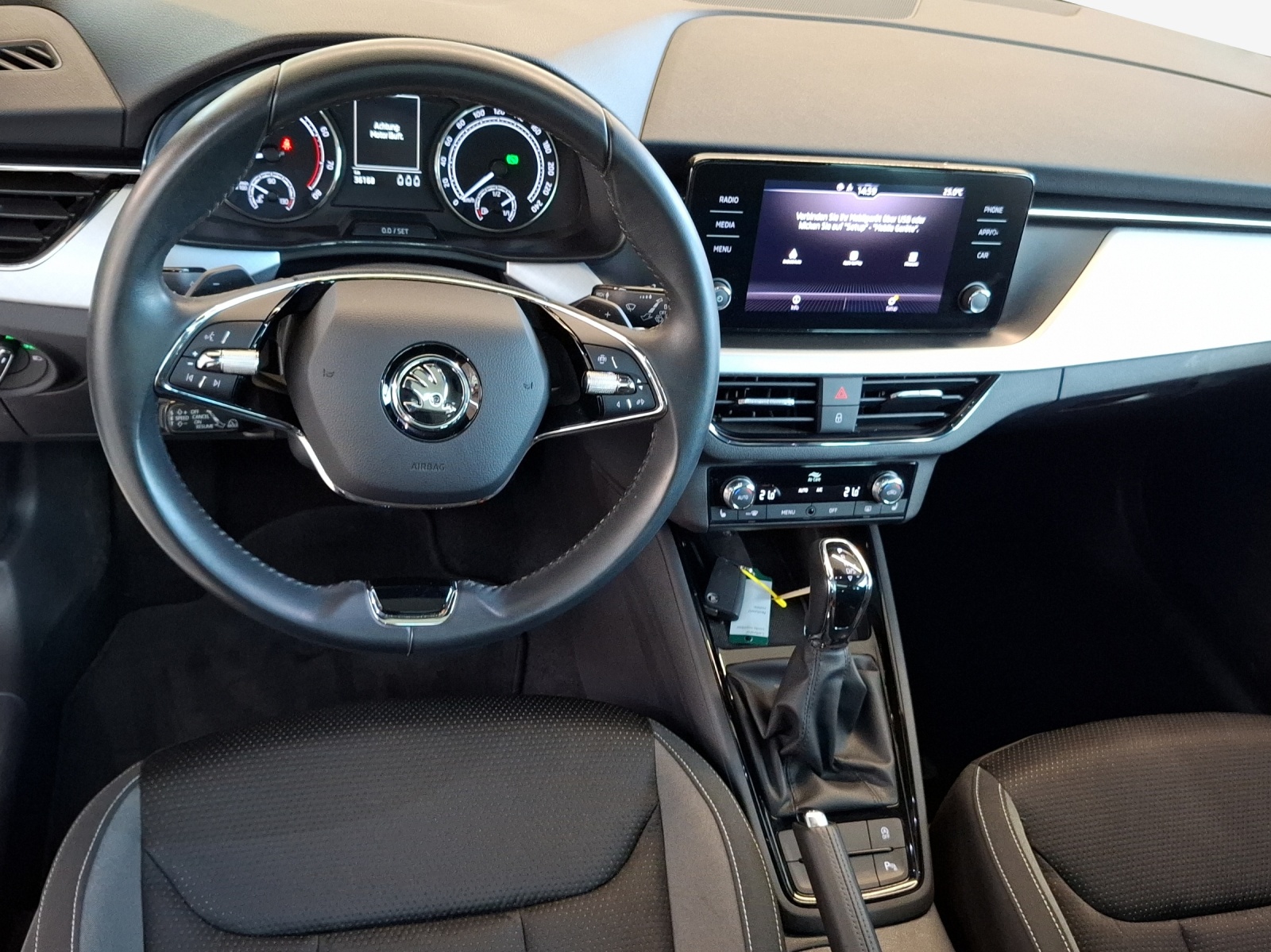 SKODA Scala 1.0 TSI Tour DSG-image-8