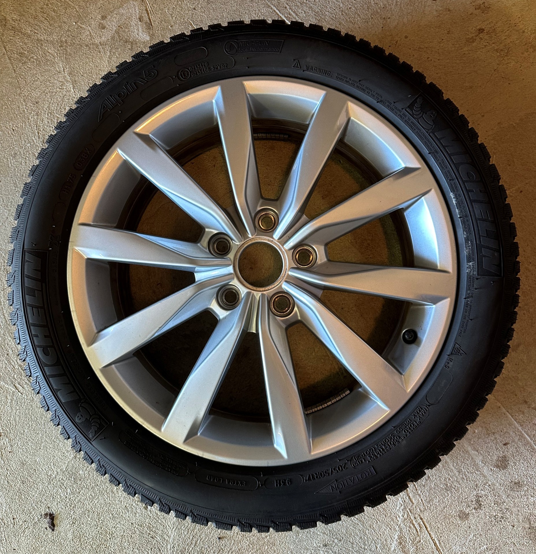 VW 2.0 TSI GTI Performance DSG-image-11