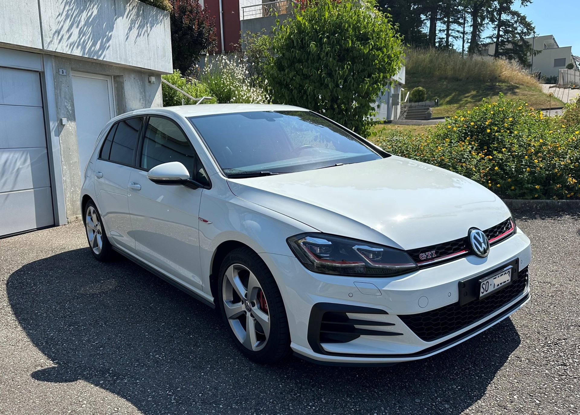 VW 2.0 TSI GTI Performance DSG-image-0