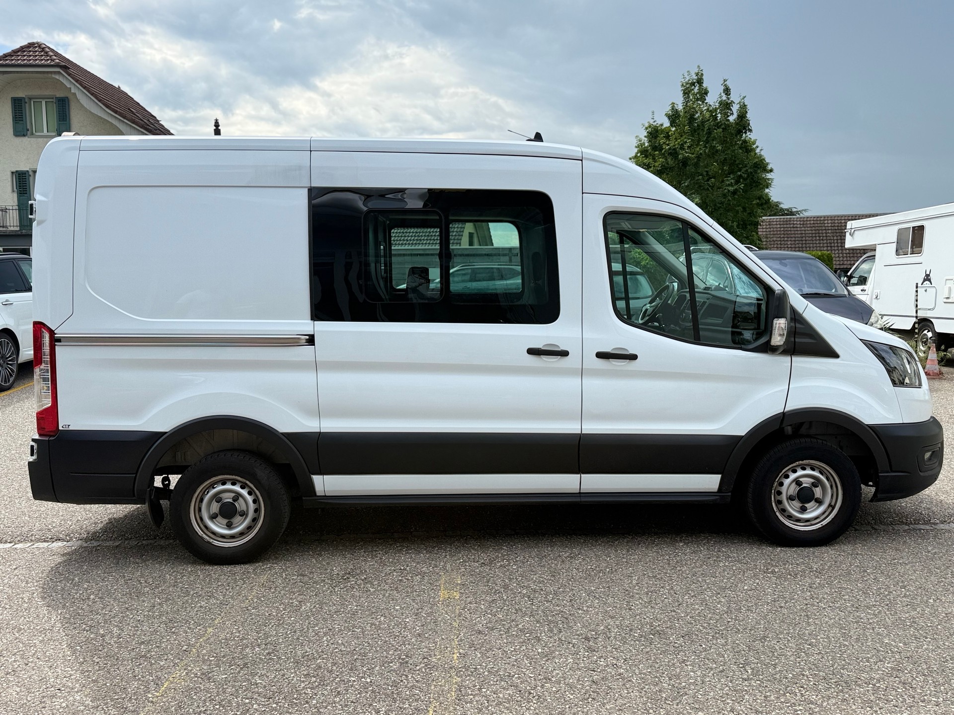 FORD Transit Van Mixto 6 Plätze DCiV 310 L2 Ambiente 2.0 TDCi 130 FWD-image-4