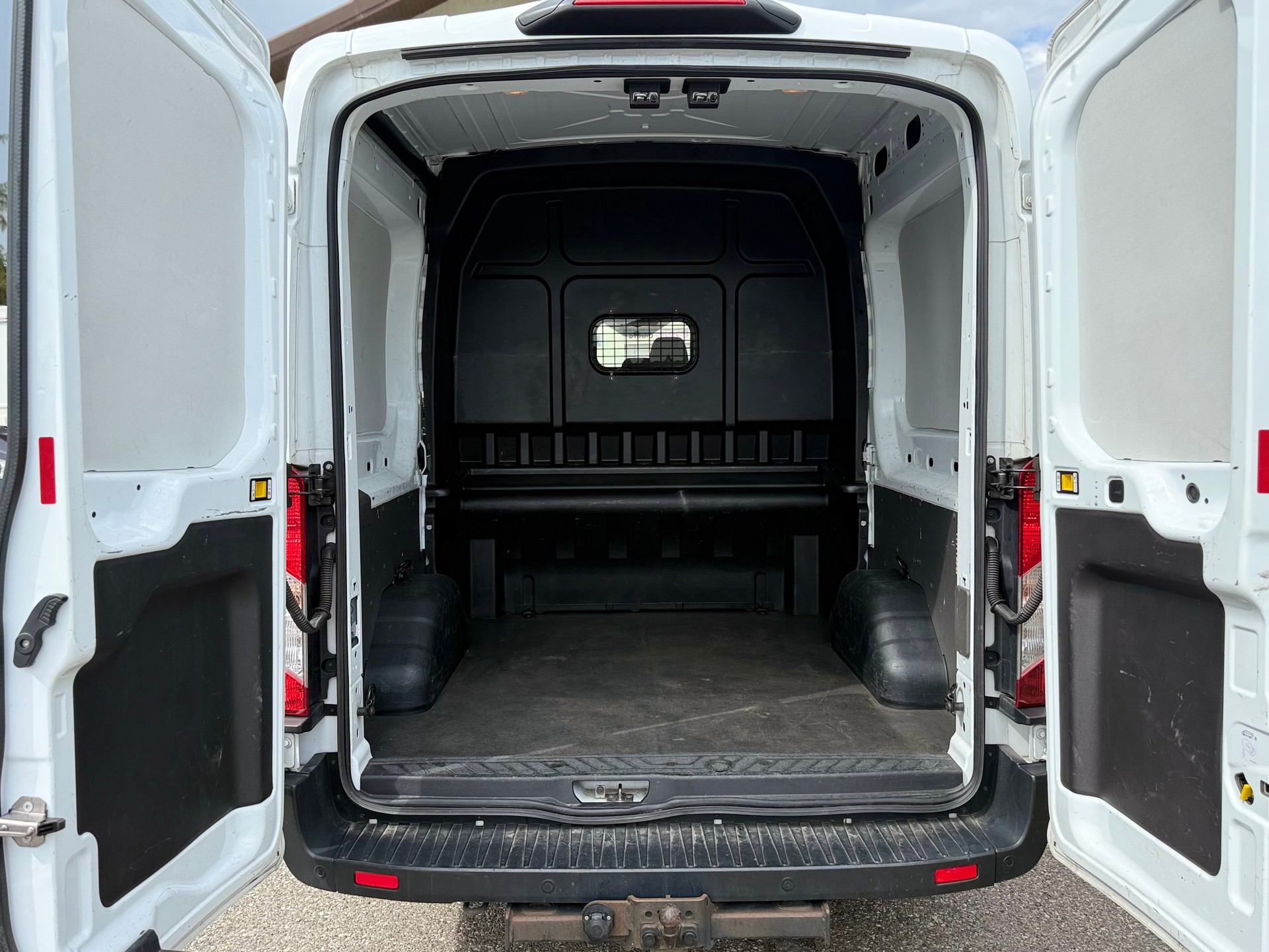 FORD Transit Van Mixto 6 Plätze DCiV 310 L2 Ambiente 2.0 TDCi 130 FWD-image-7