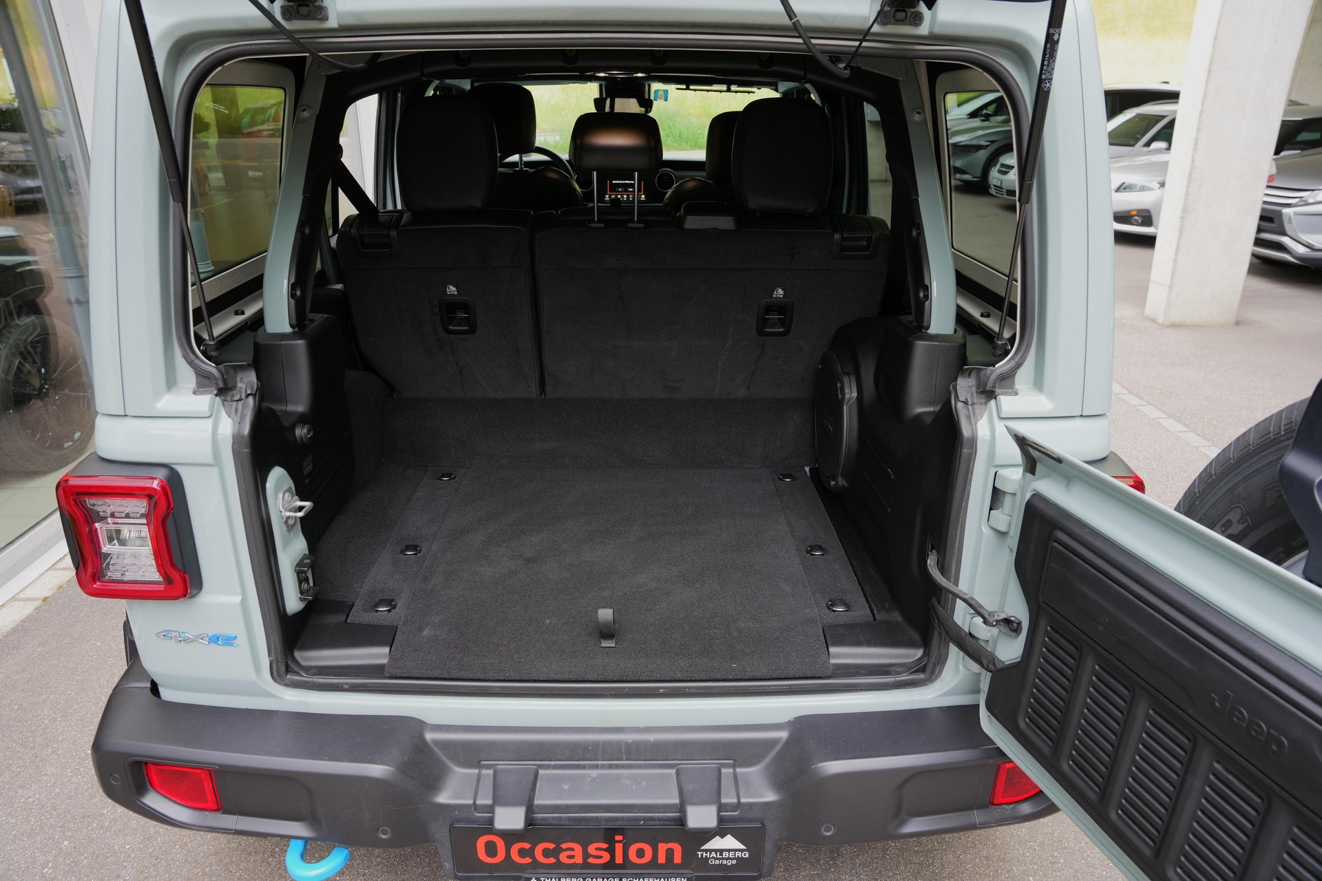 JEEP Wrangler 2.0 Turbo Sahara Unlimited 4xe-image-8