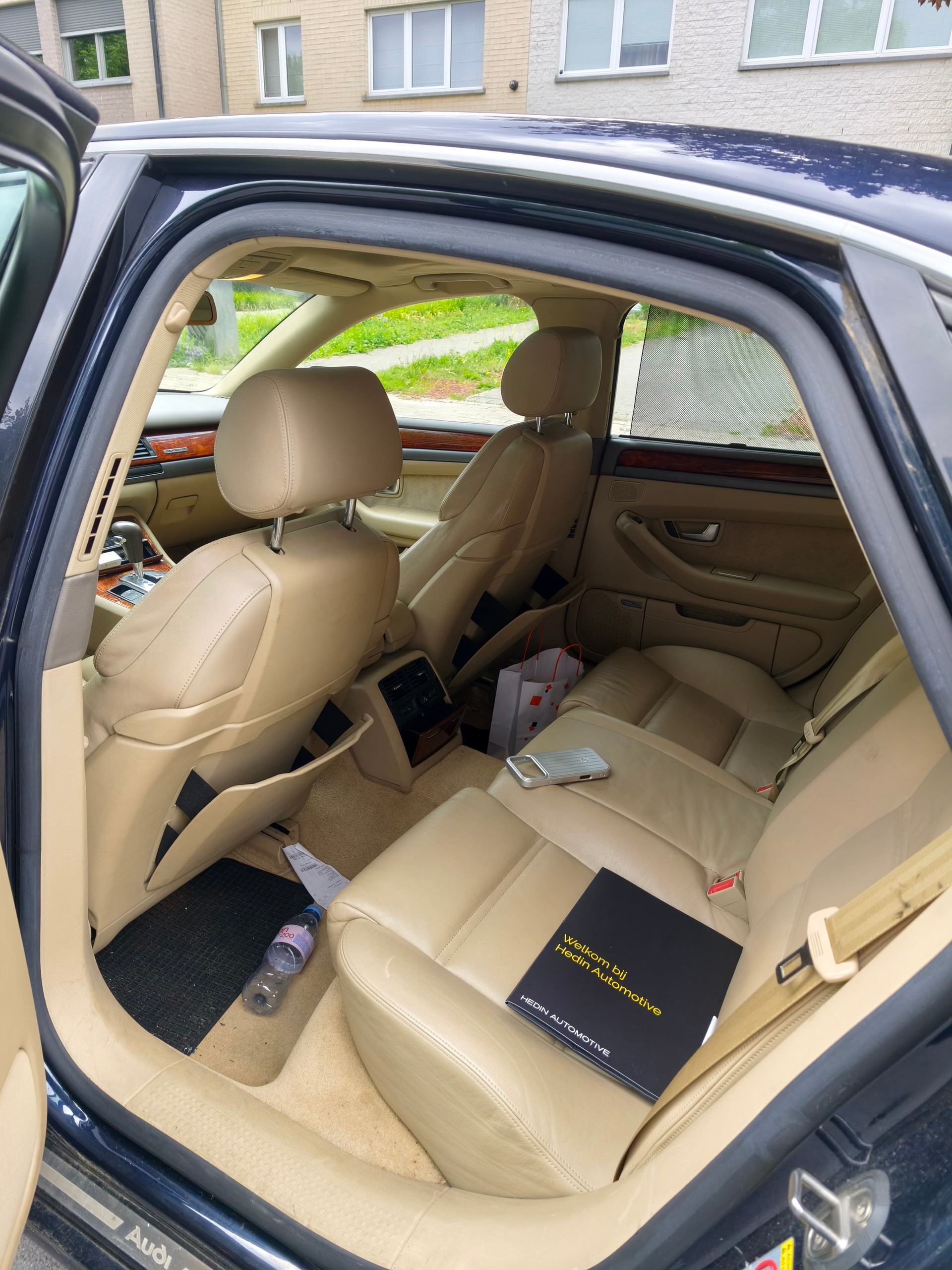 AUDI 4.2 V8 quattro-image-0