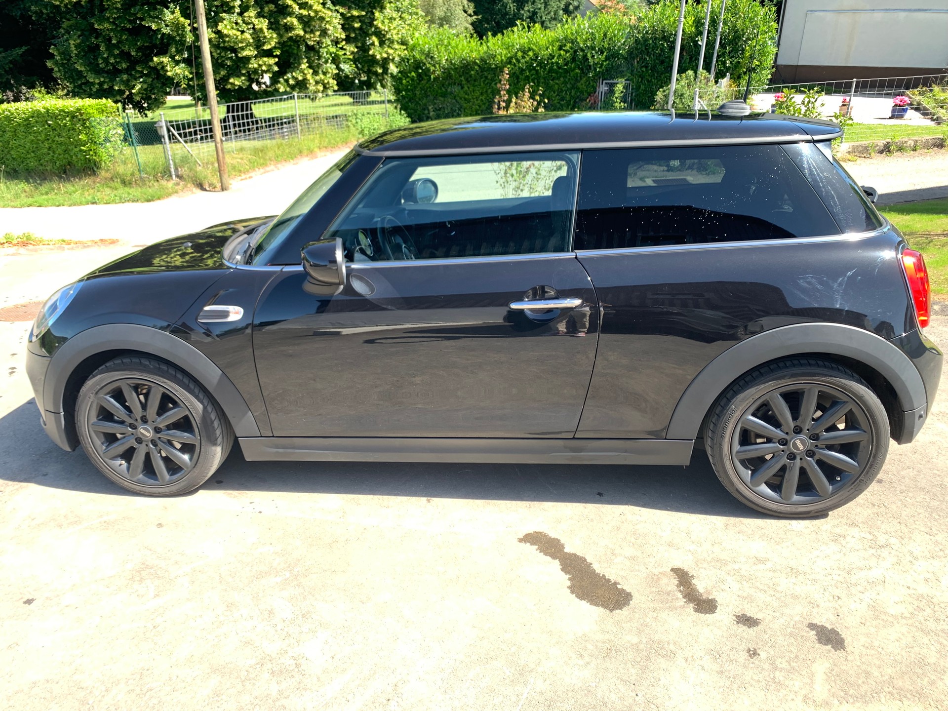MINI One Blackyard-image-4