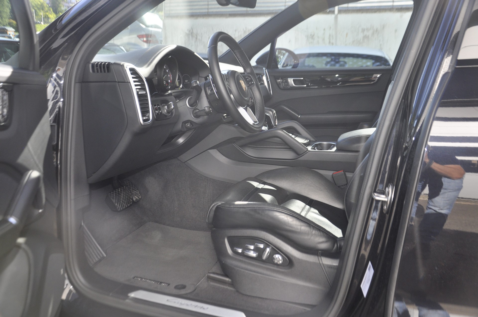 PORSCHE Cayenne E-Hybrid I Anhängerkupplung-image-3