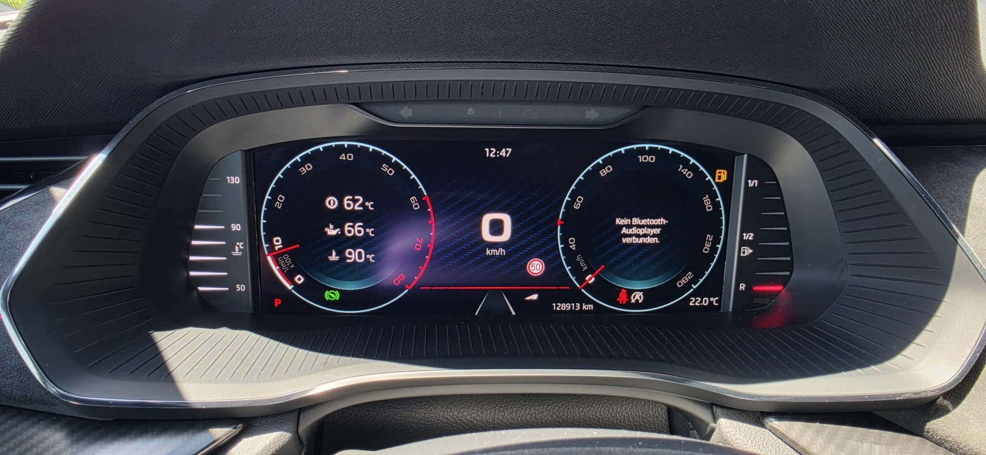 SKODA Octavia Combi 2.0 TSI DSG RS-image-7