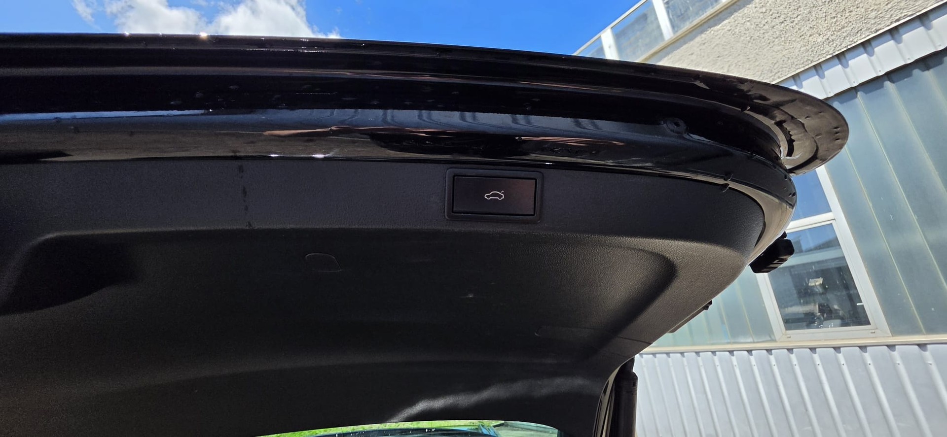 SKODA Octavia Combi 2.0 TSI DSG RS-image-12