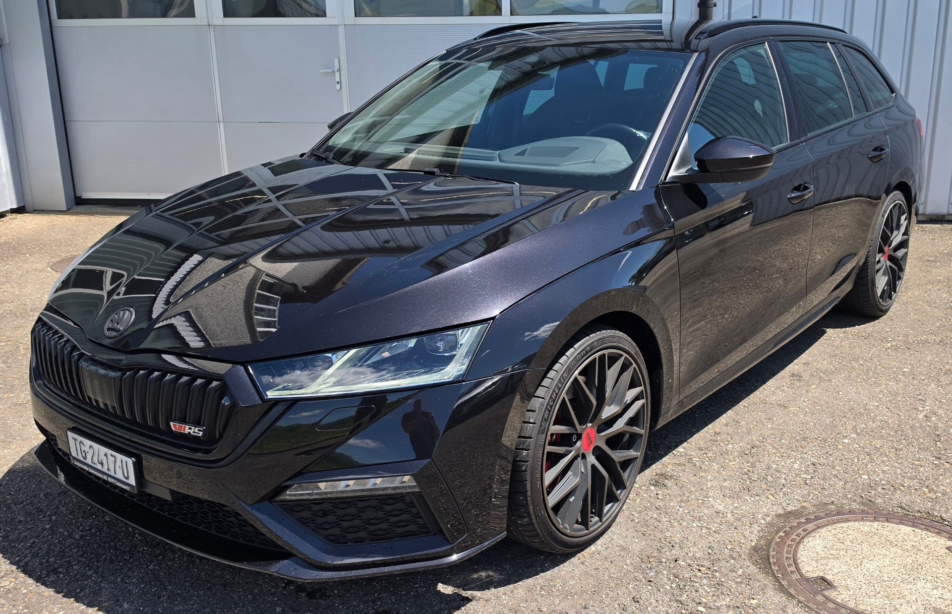 SKODA Octavia Combi 2.0 TSI DSG RS-image-0