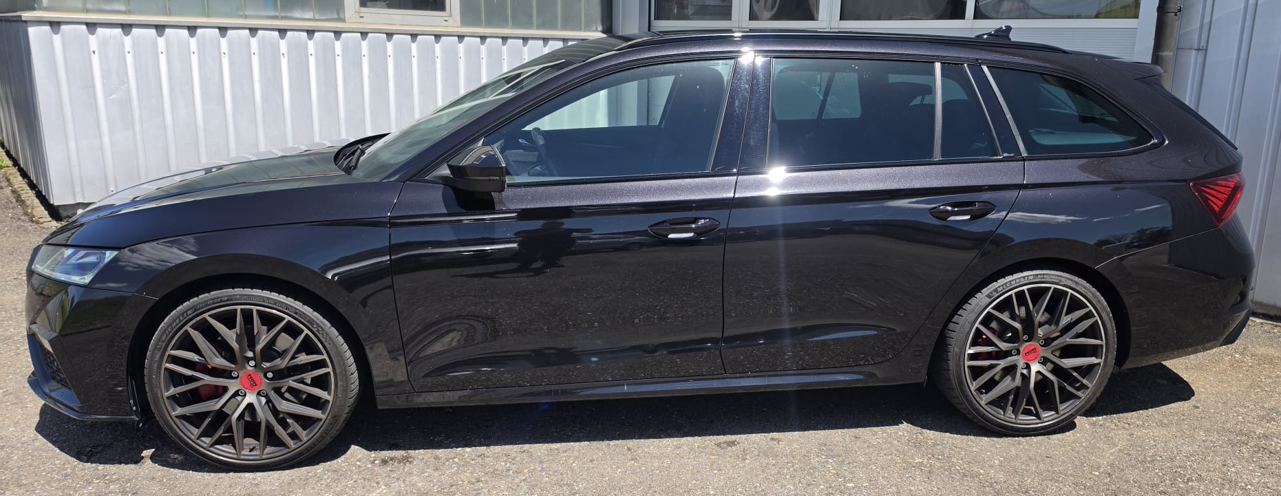 SKODA Octavia Combi 2.0 TSI DSG RS-image-2
