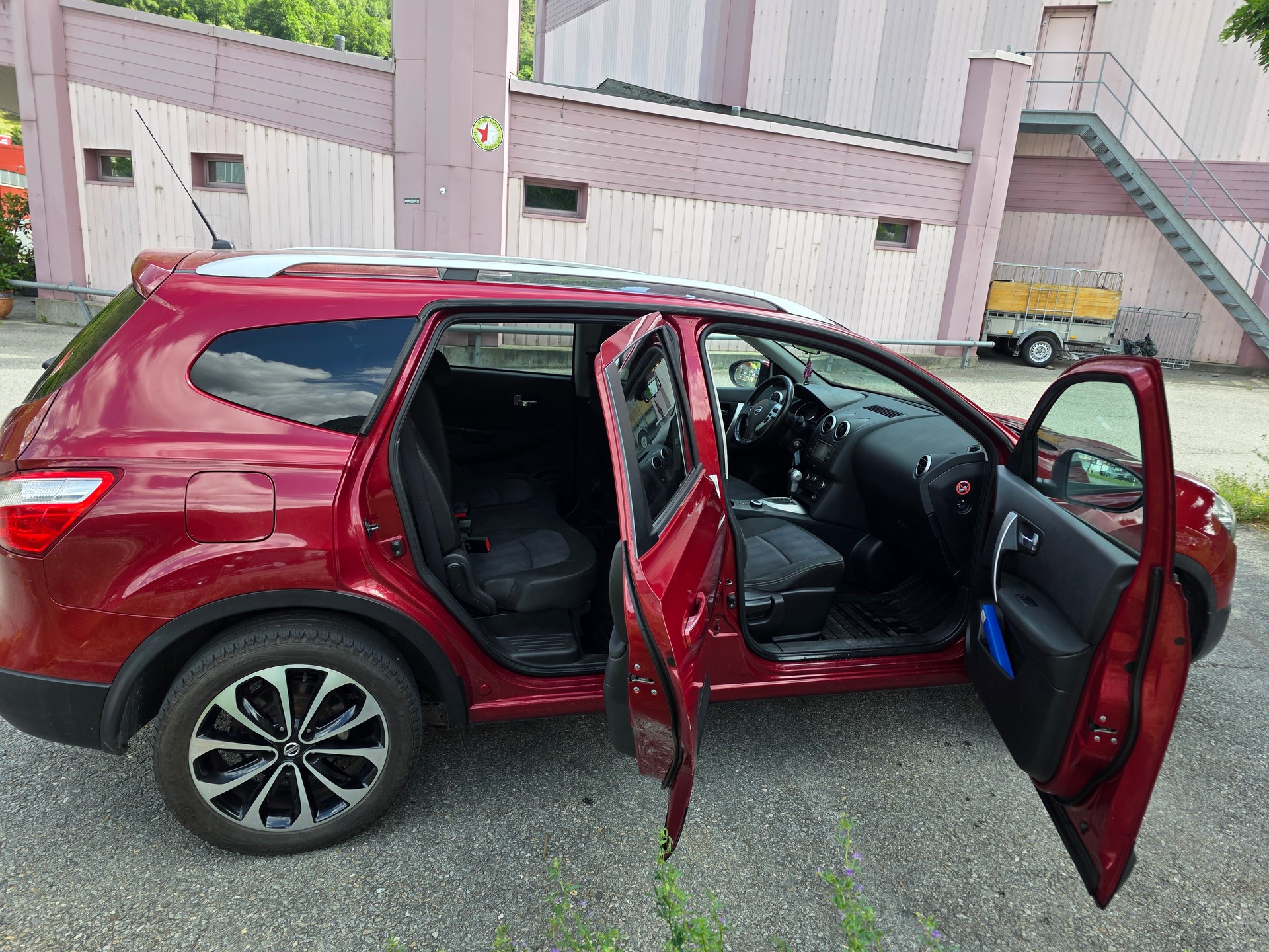 NISSAN Qashqai +2 2.0 dCi 4WD tekna Automatic-image-8