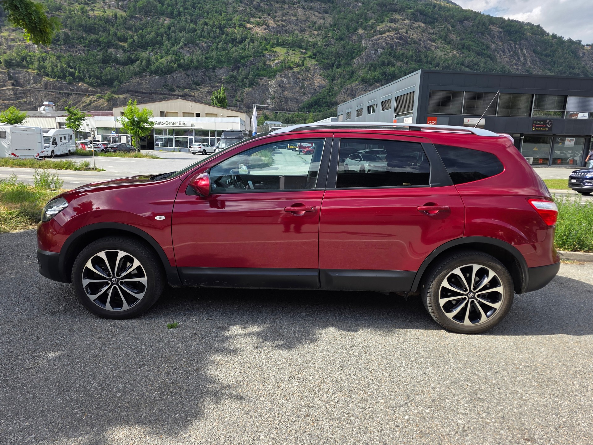 NISSAN Qashqai +2 2.0 dCi 4WD tekna Automatic-image-4