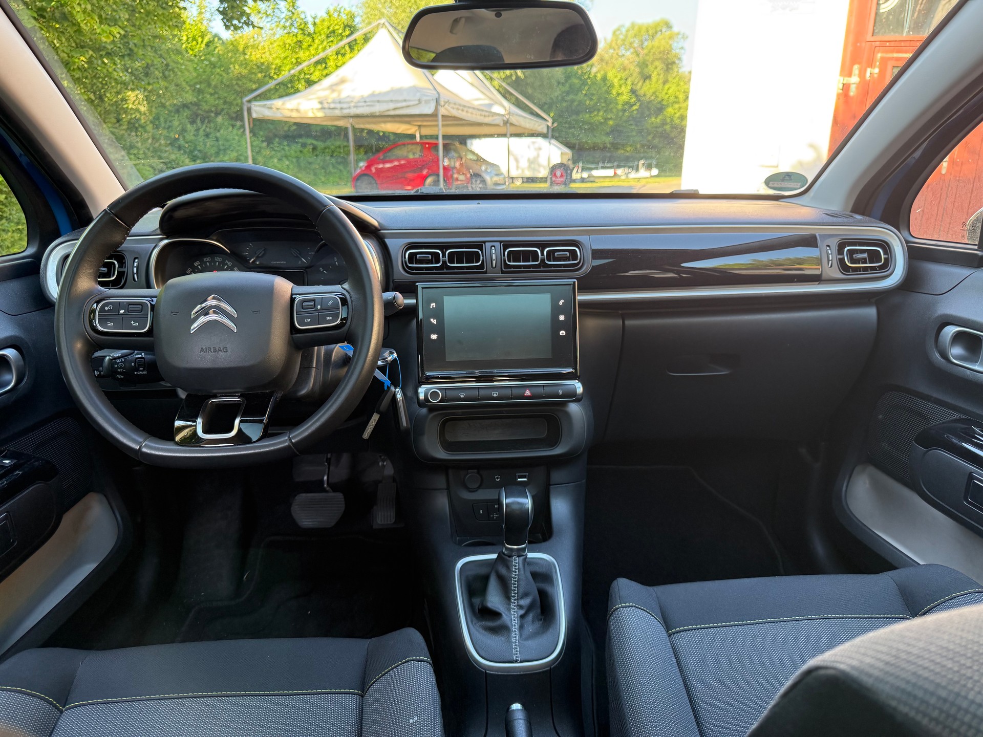 CITROEN C3 1.2i PureTech Shine EAT-image-8