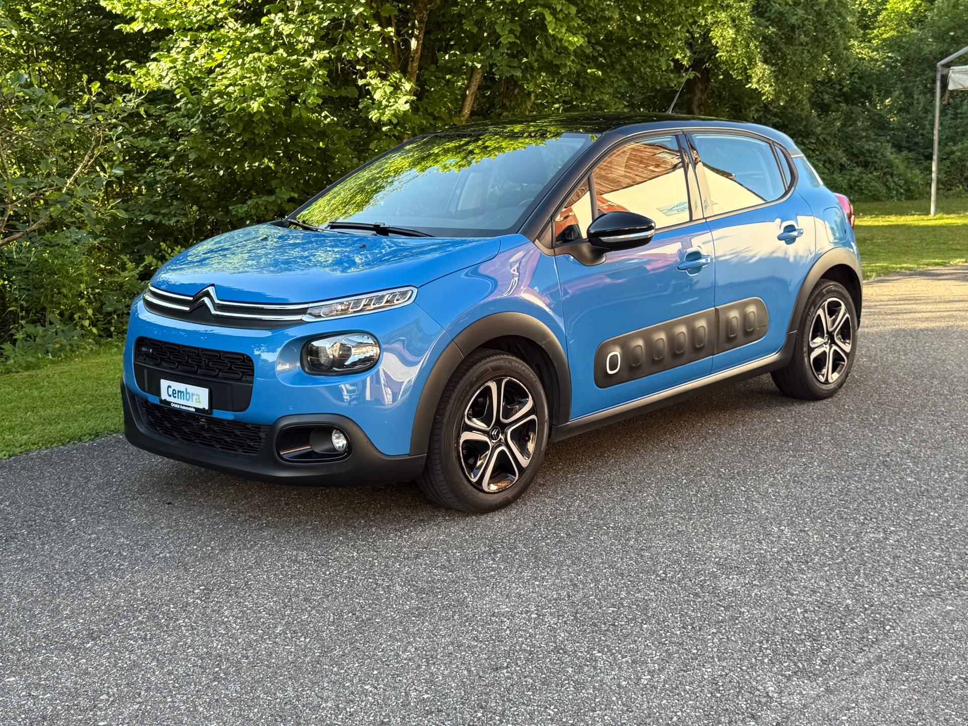 CITROEN C3 1.2i PureTech Shine EAT-image-0
