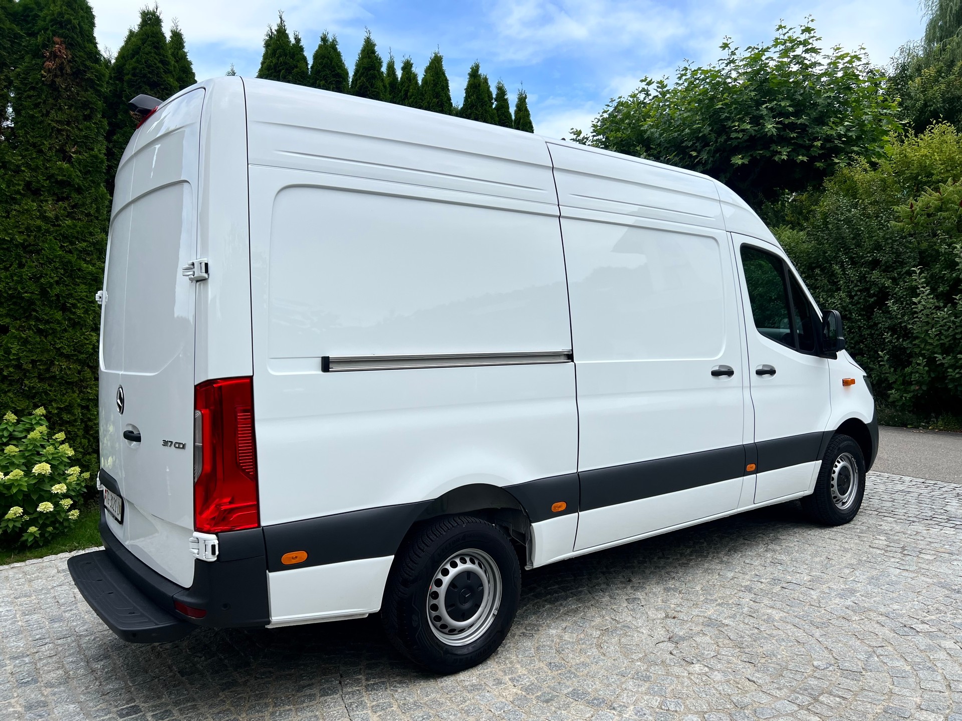 MERCEDES-BENZ Sprinter 317 CDI Standard 9G-TRONIC-image-3